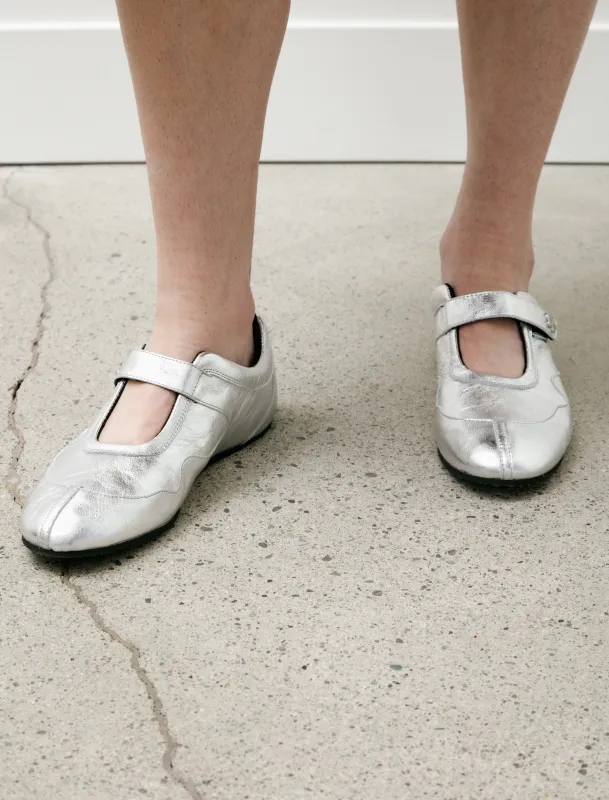 Cosmo Sneaker Silver Leather made by SHOP NEIGHBOR