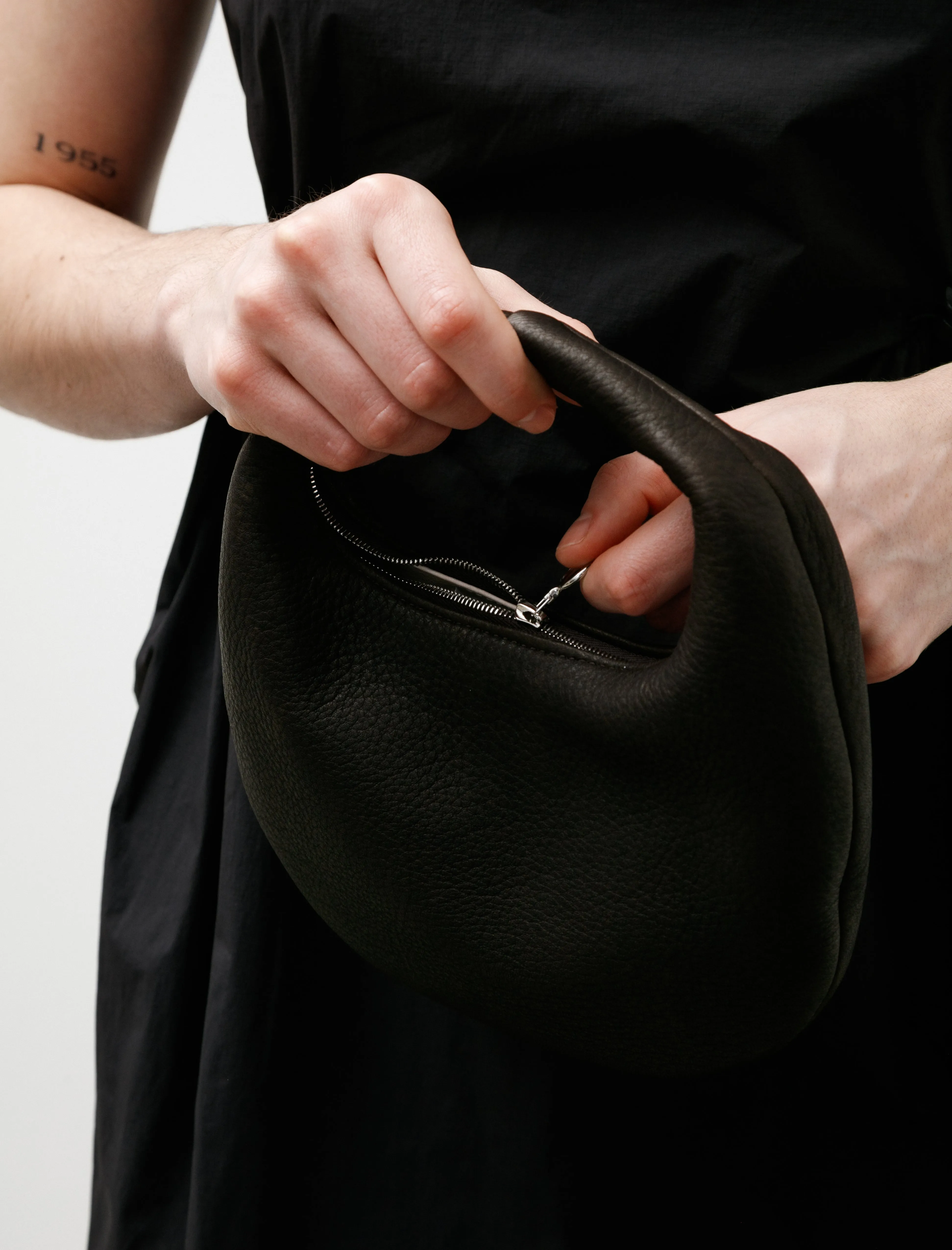 Round One Shoulder Bag Small Dark Brown sold by SHOP NEIGHBOR product image thumbnail 3