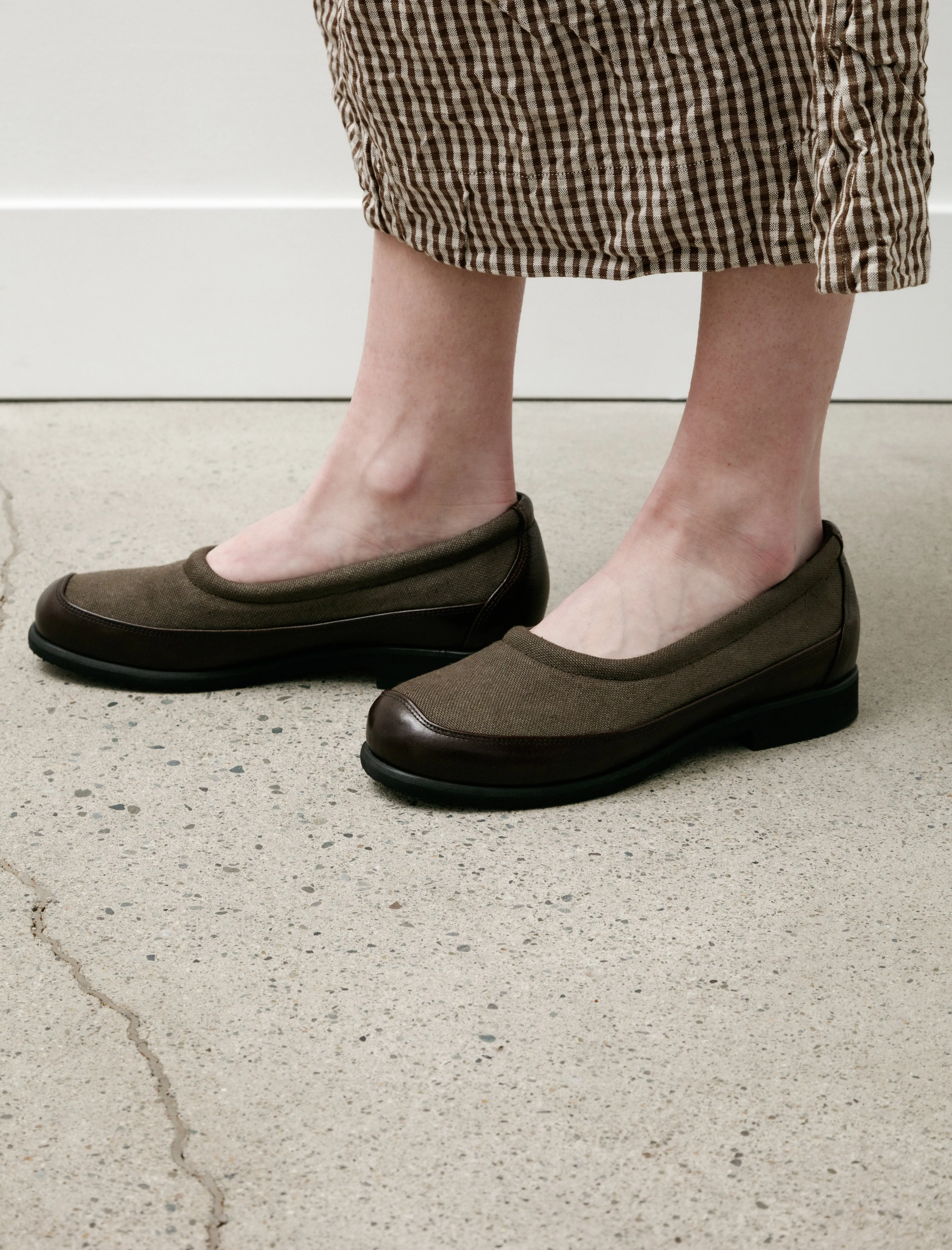 Bohemian Slipper Deep Americano Leather sold by SHOP NEIGHBOR product image thumbnail 2