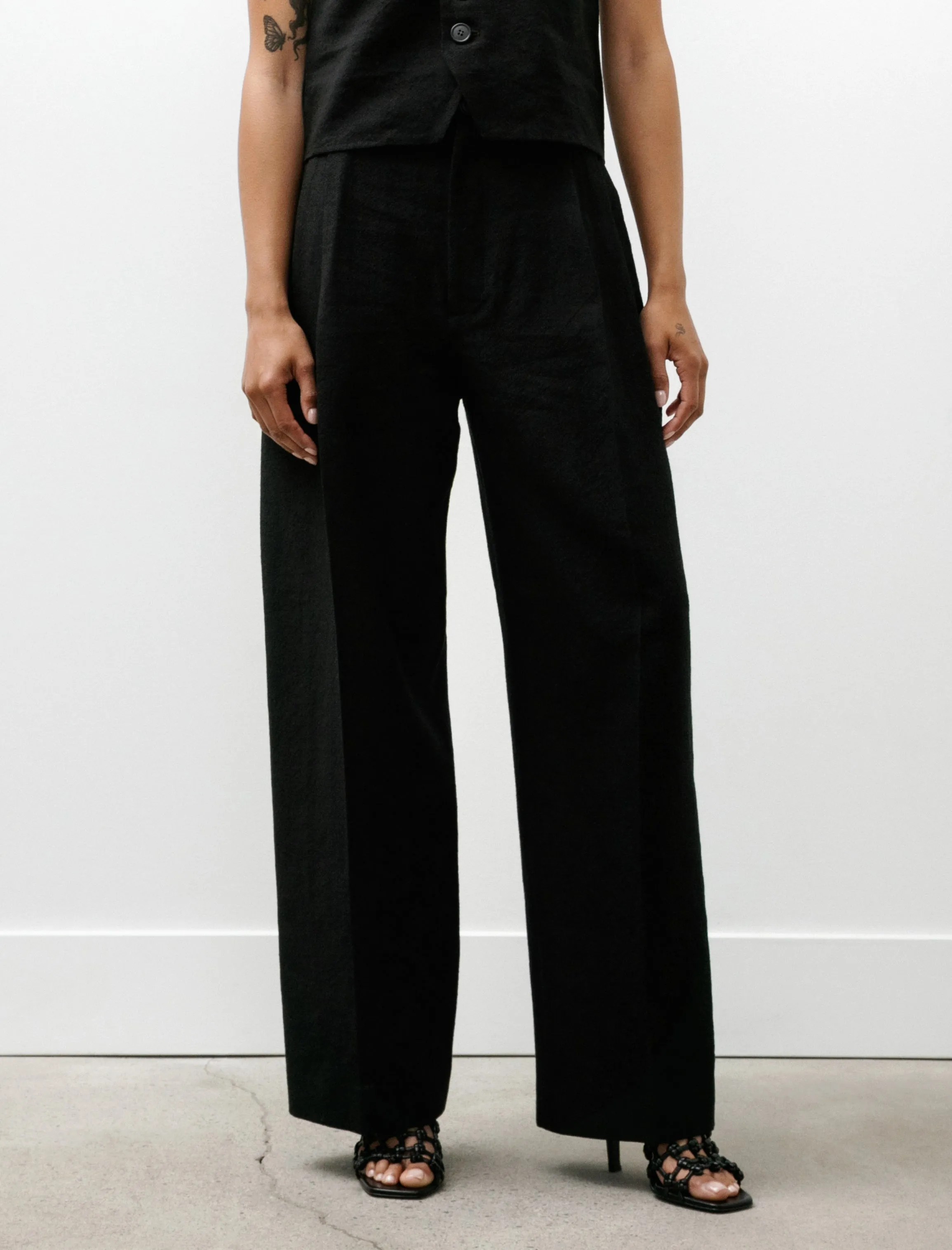 Double Pleated Wide Pants Crepe Black sold by SHOP NEIGHBOR product image thumbnail 2