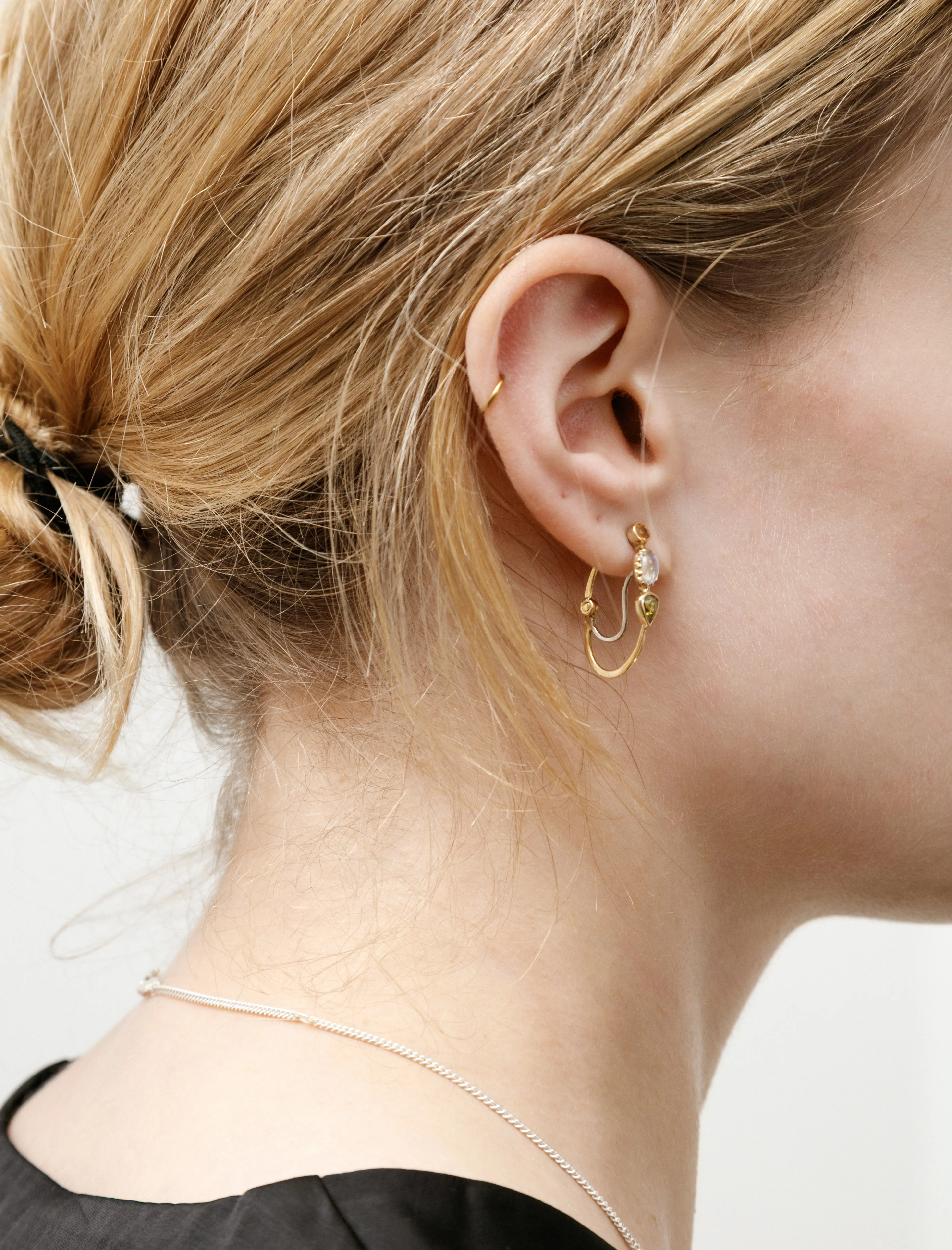 Poissardes Earrings Sapphire/Moonstone/Diamonds sold by SHOP NEIGHBOR product image thumbnail 3