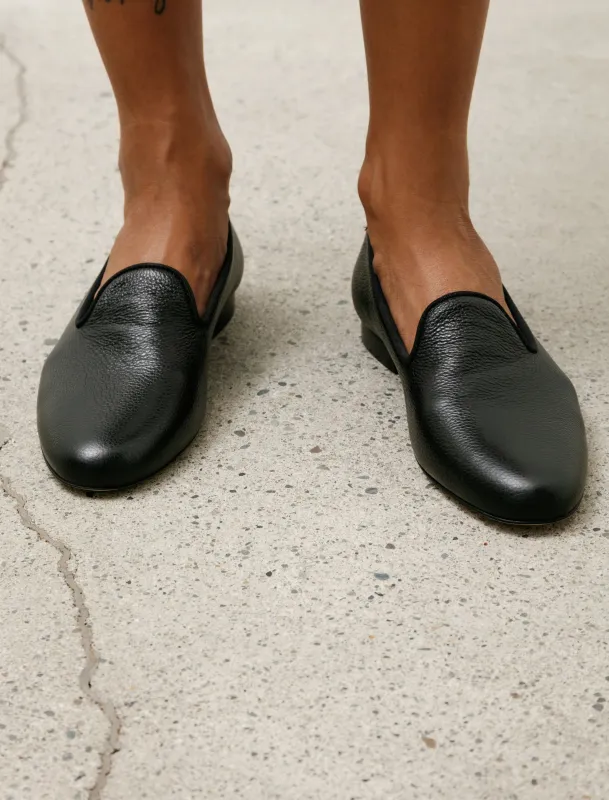 Grained Leather Loafers Black made by SHOP NEIGHBOR