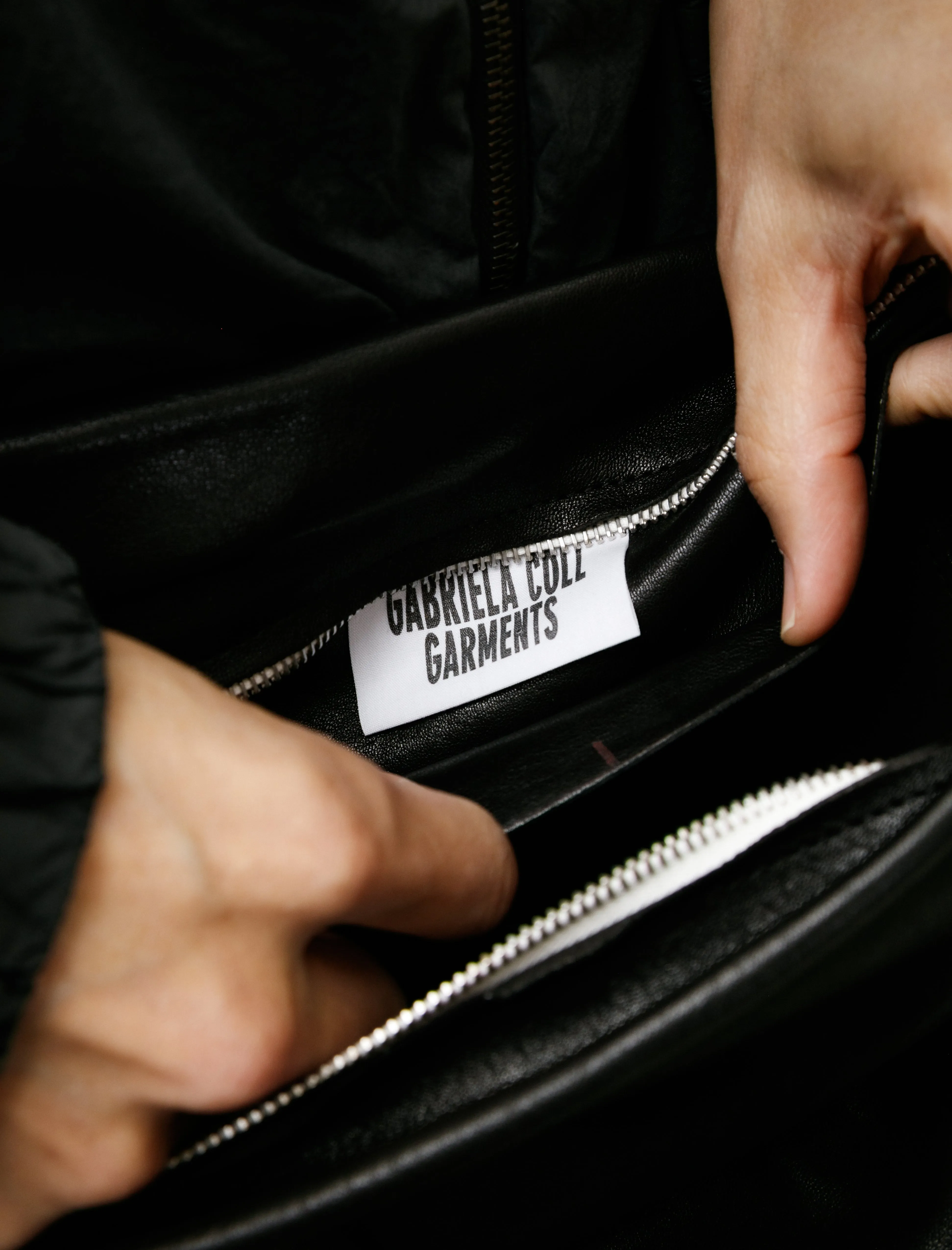No.131 Leather Gathered Crossed Bag Black Lambskin sold by SHOP NEIGHBOR product image thumbnail 5