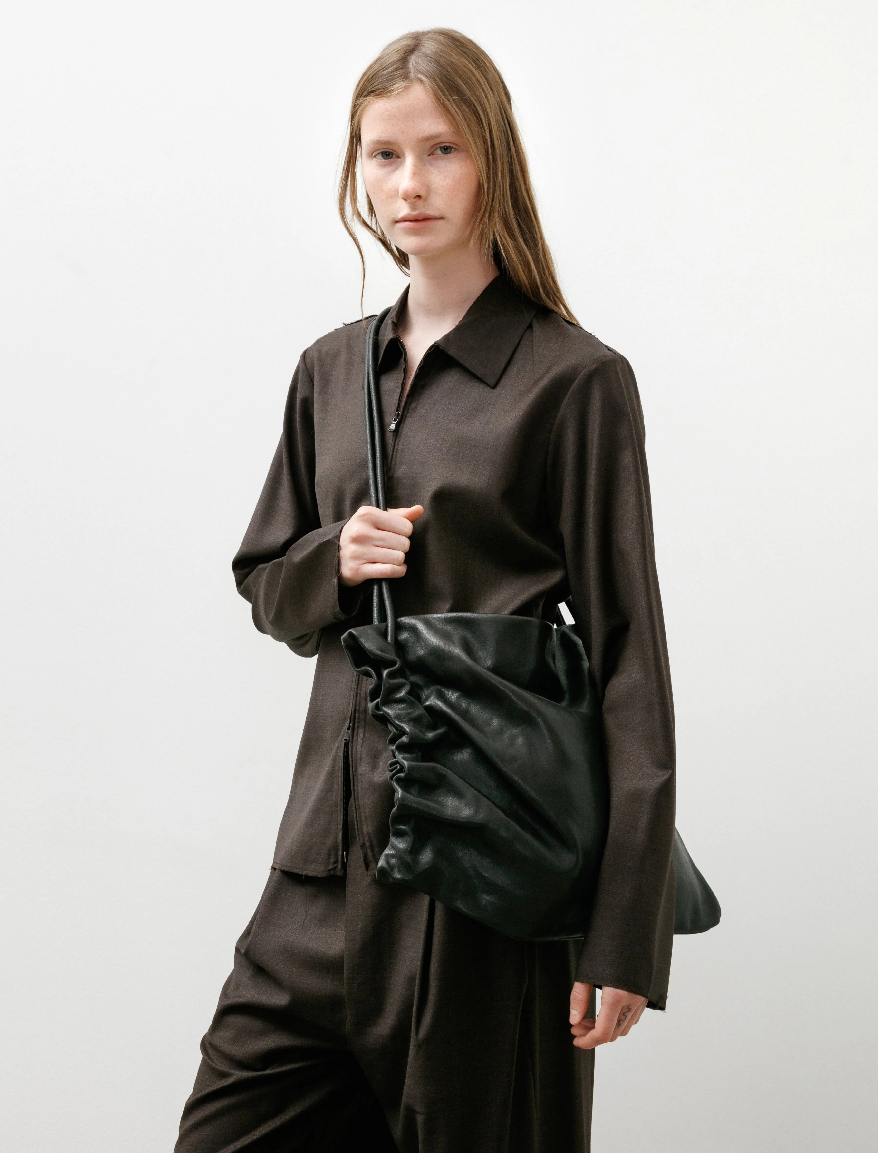 No.131 Leather Gathered Crossed Bag Black Lambskin sold by SHOP NEIGHBOR product image thumbnail 2