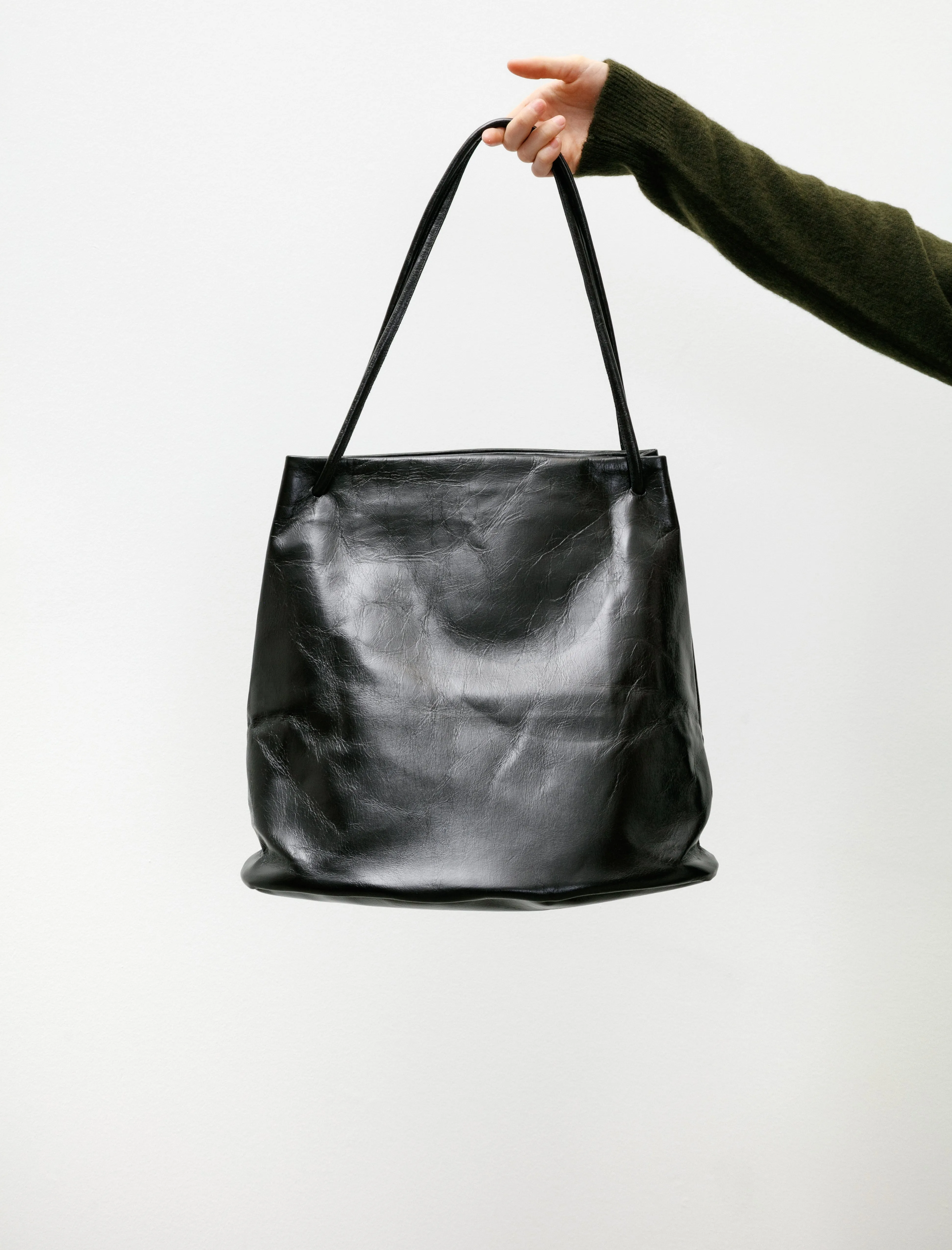 No.17 Leather Hoof Bag Black Calfskin sold by SHOP NEIGHBOR