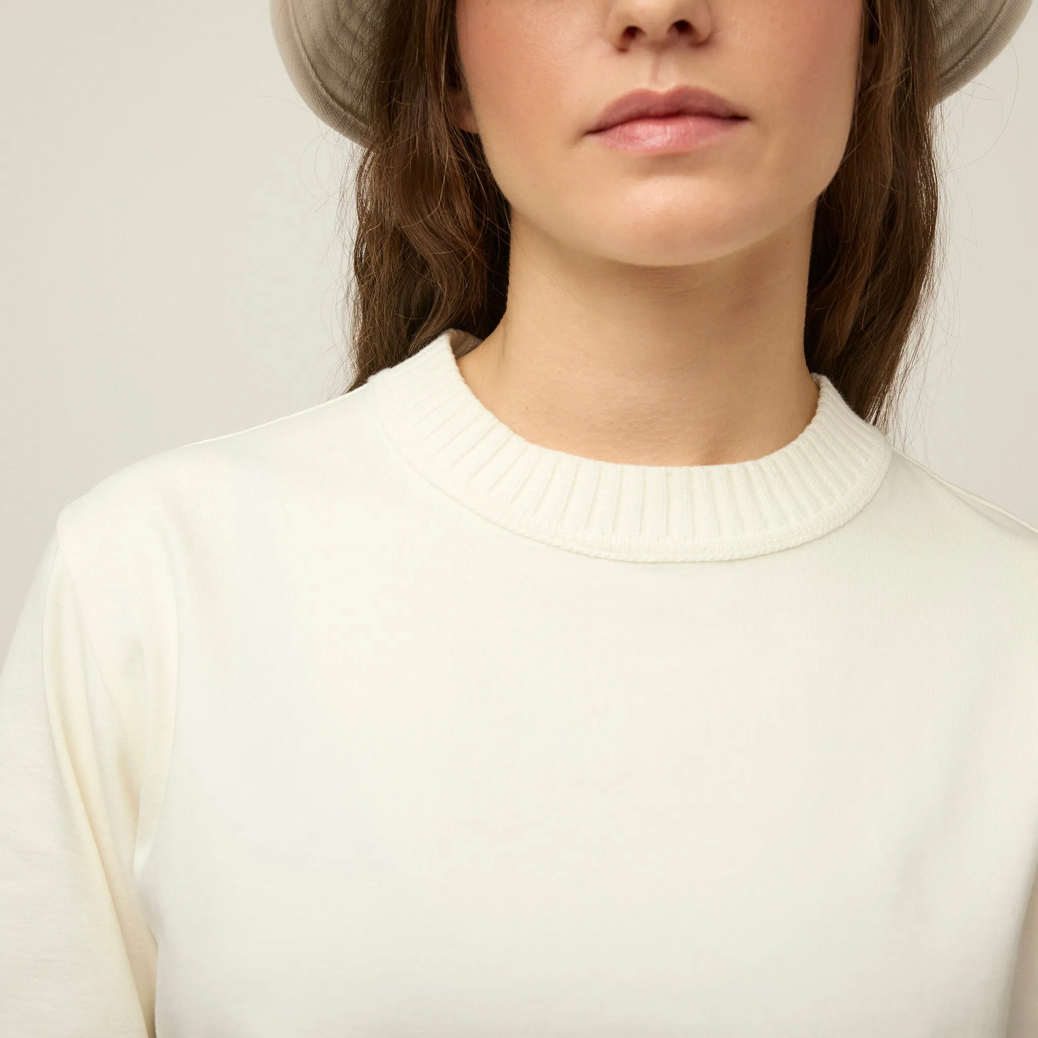 Rib Neckline Cropped Tee sold by TILLEY product image thumbnail 5