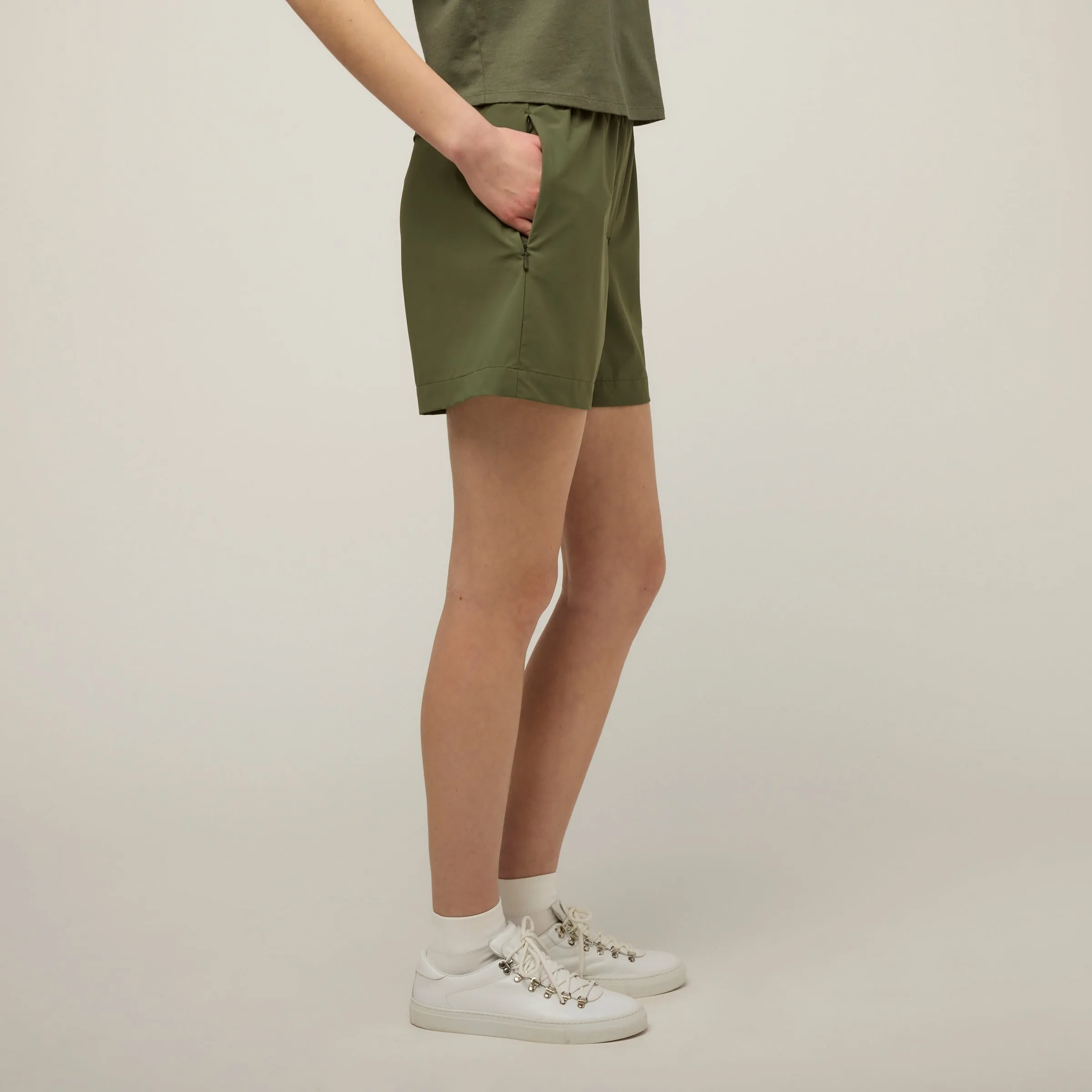 Wanderer Pull on Short sold by TILLEY product image thumbnail 2