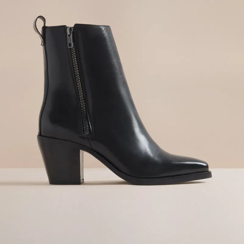 REY BLACK VEG TAN ZIP BOOT sold by Hudson Shoes