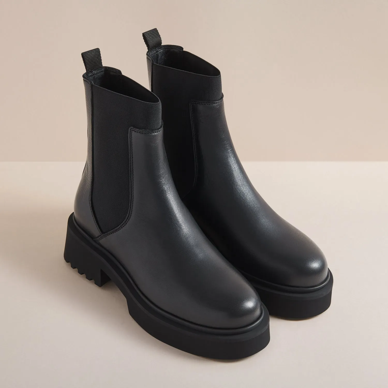 DAHLIA BLACK LEATHER CHELSEA BOOT sold by Hudson Shoes product image thumbnail 2