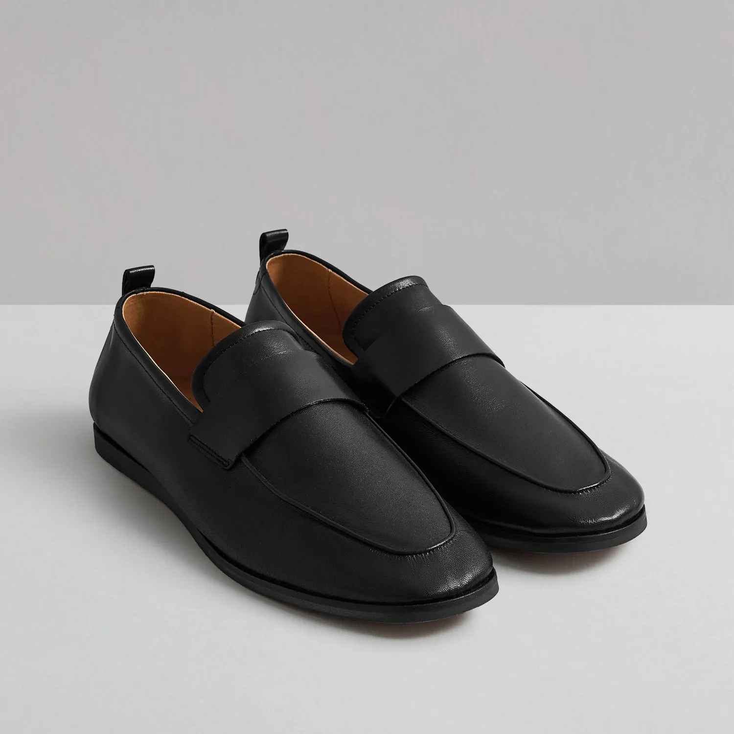 PORTO BLACK LEATHER LOAFER sold by Hudson Shoes product image thumbnail 3