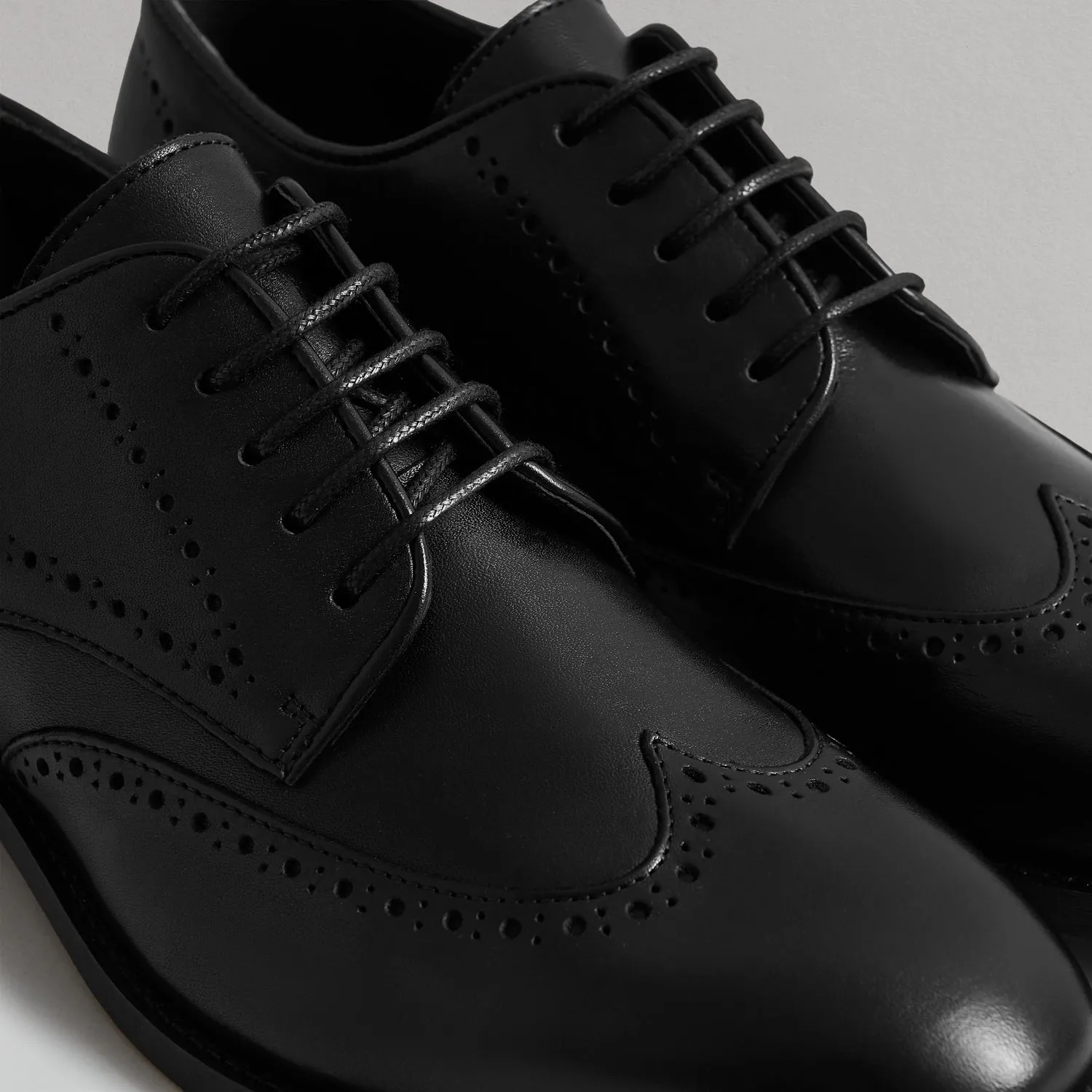 WINSLOW BLACK LEATHER BROGUE sold by Hudson Shoes product image thumbnail 3