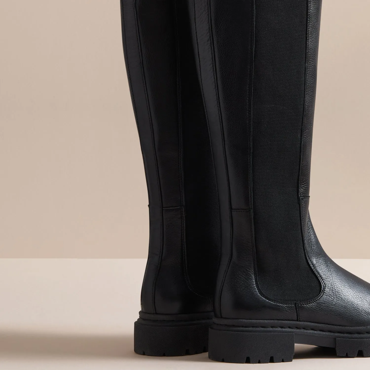 WREN BLACK LEATHER BOOT sold by Hudson Shoes product image thumbnail 3