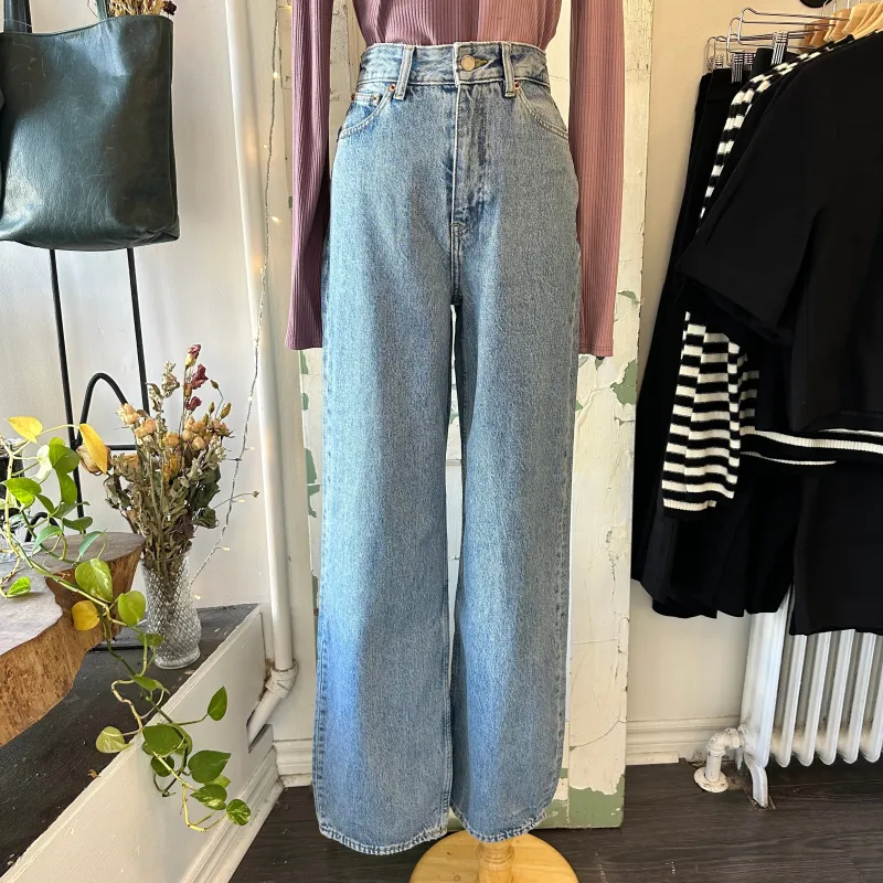 Dr. Denim // Donna Jeans Stream Sky Retro sold by Coal Miner's Daughter