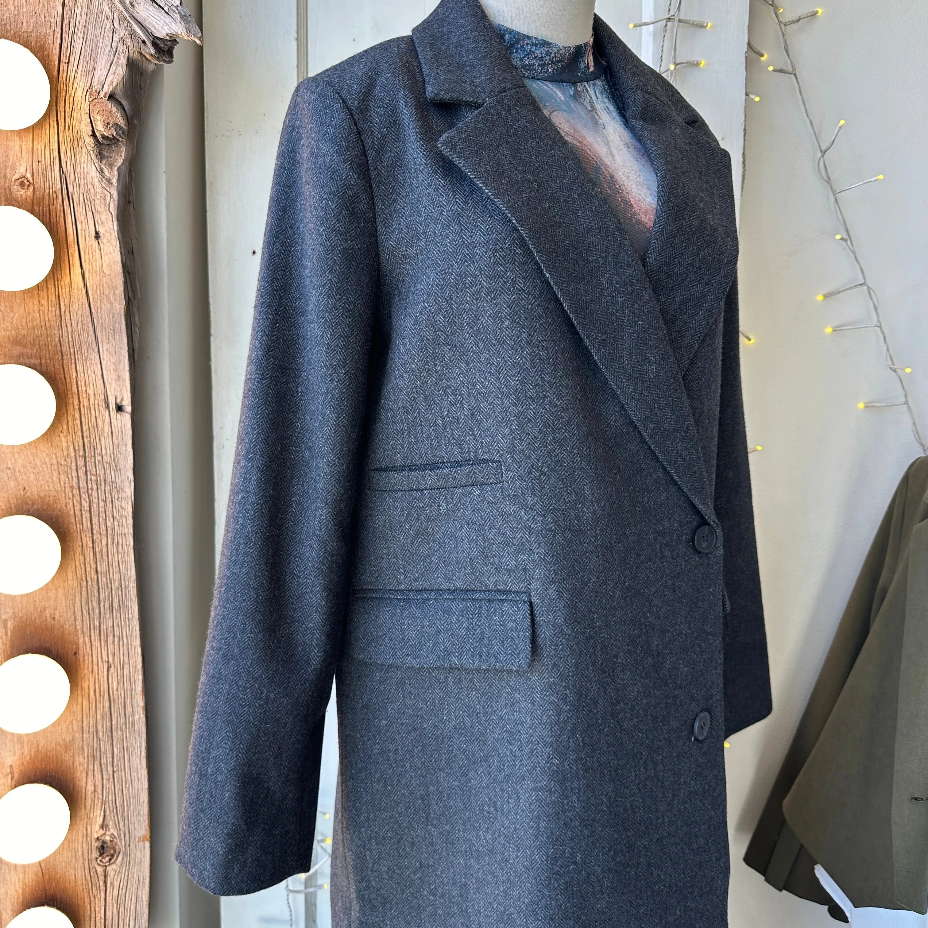 Minimum // Delphines Coat sold by Coal Miner's Daughter product image thumbnail 2