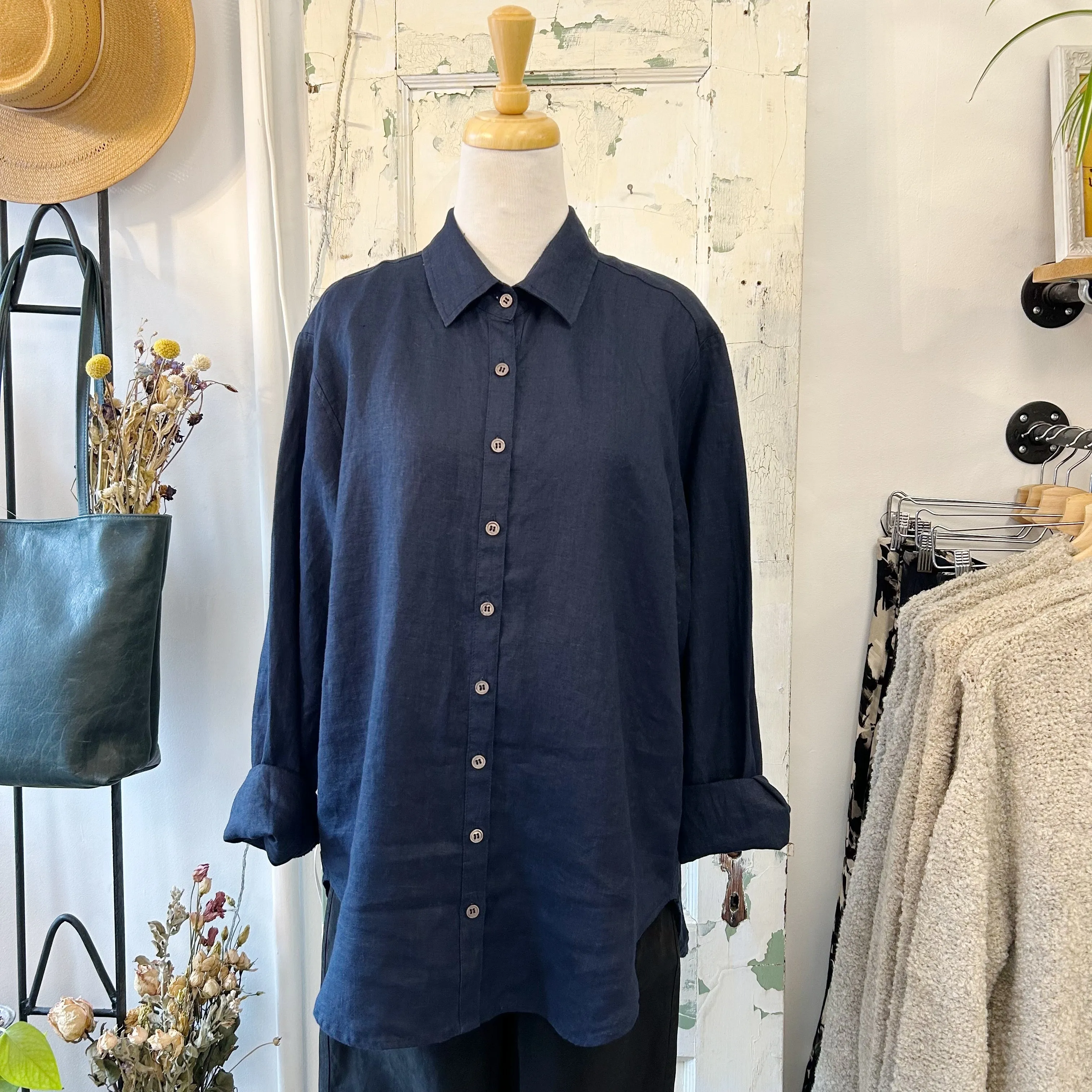 Naïf // Ines Shirt Navy Linen sold by Coal Miner's Daughter product image thumbnail 3