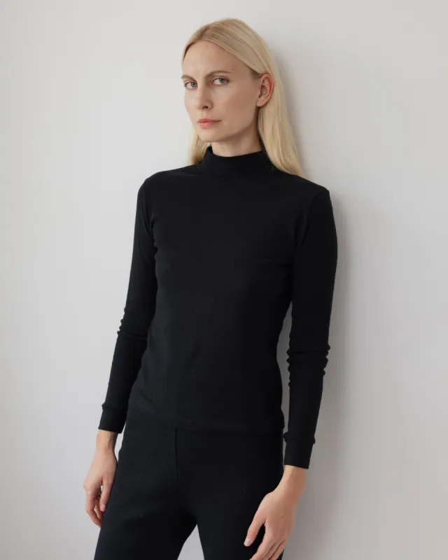 Easy Turtleneck : Black sold by Wol Hide
