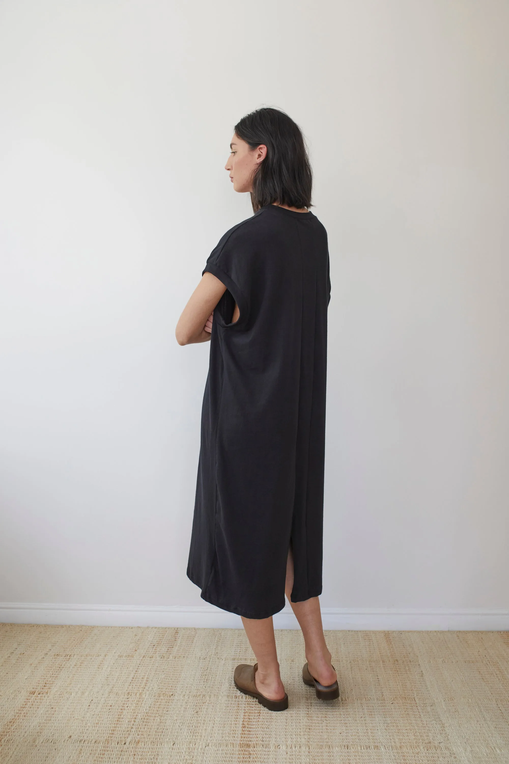 Shell Dress : Black sold by Wol Hide product image thumbnail 2