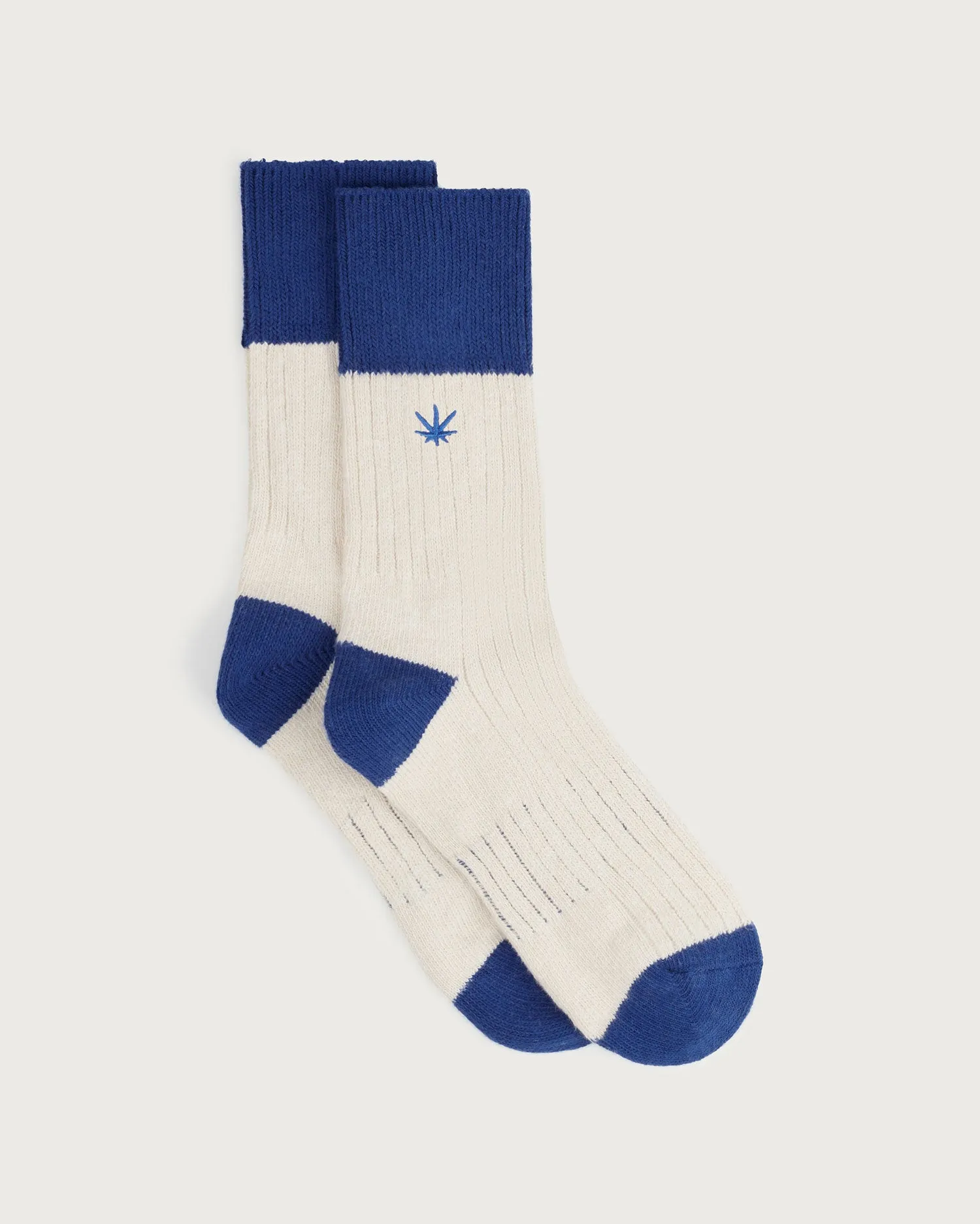 Calcetines azules Hemp Peu sold by Thinking Mu