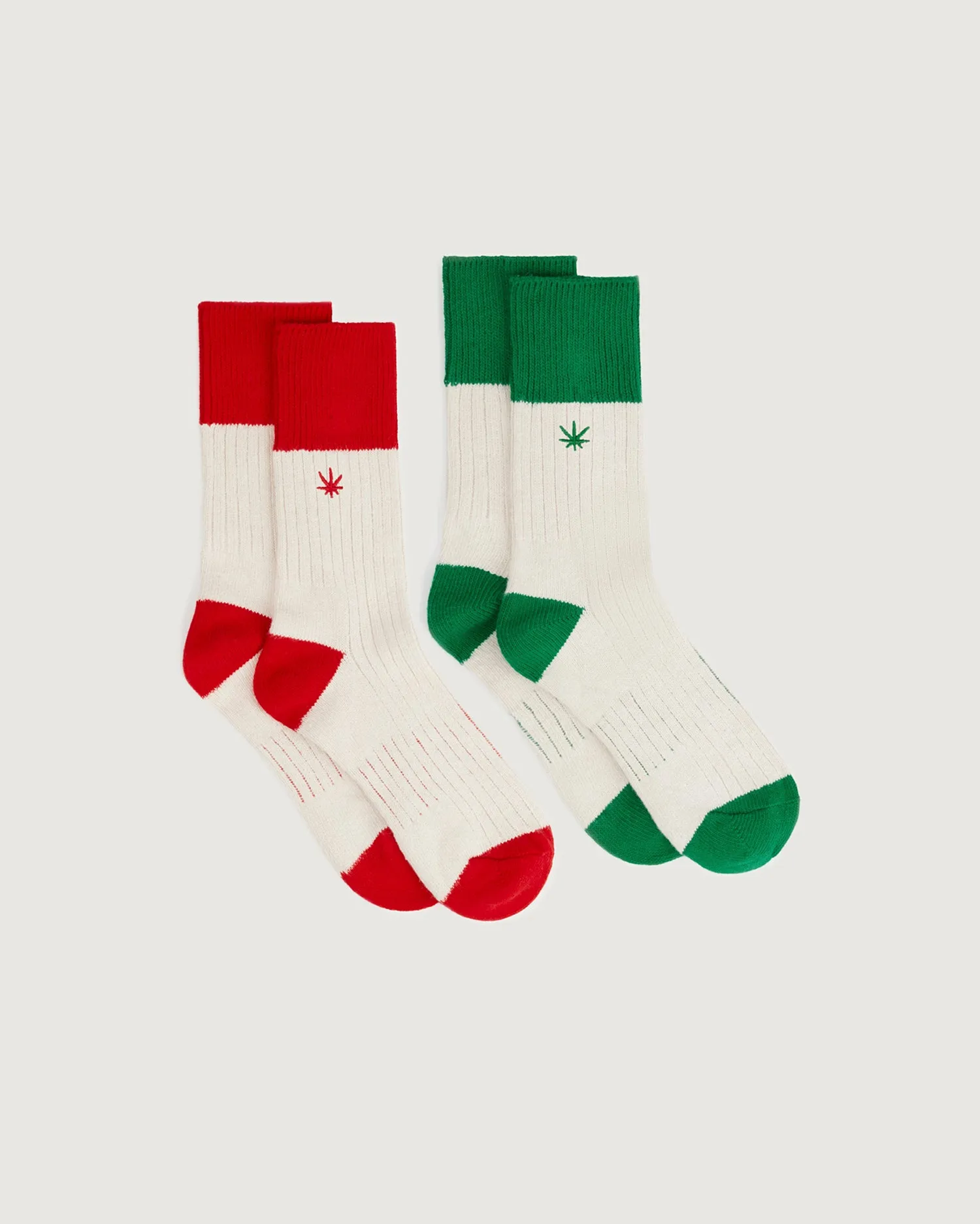 Pack calcetines verdes y rojos Hemp Peu sold by Thinking Mu