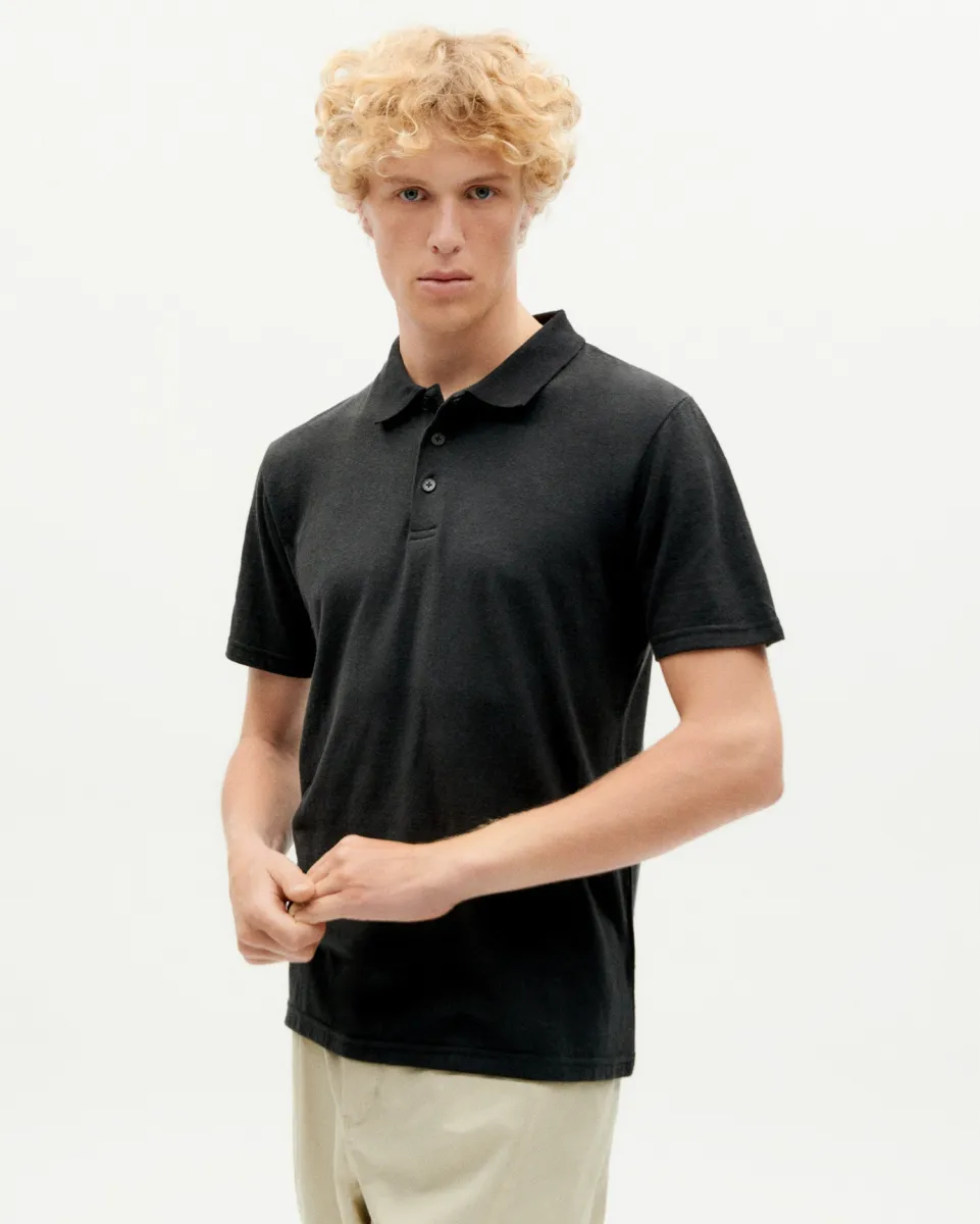 Polo negro Hemp sold by Thinking Mu
