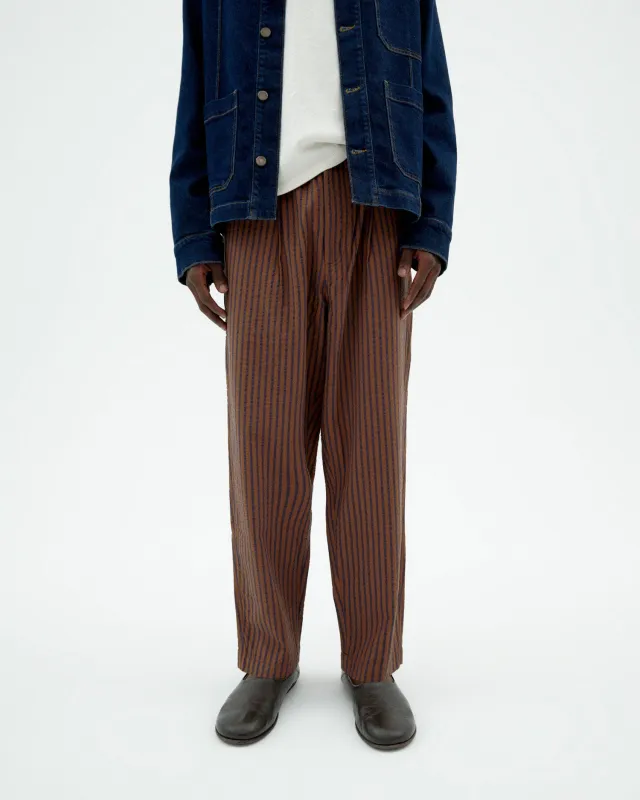 Pantalón loose marrón rayas Luc sold by Thinking Mu