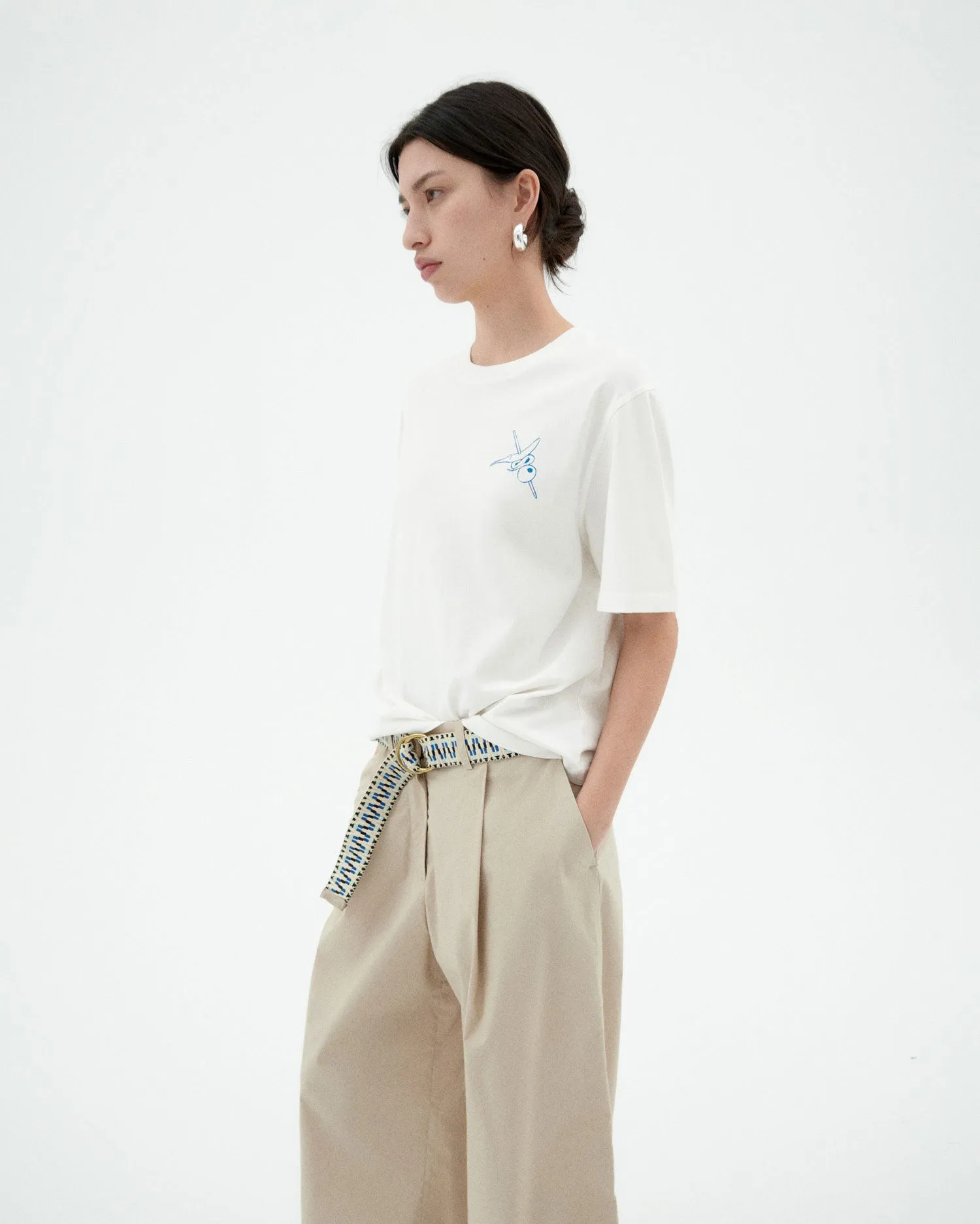 Camiseta sobremesa Lucia sold by Thinking Mu