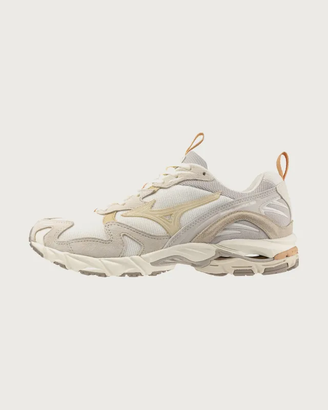 Zapatillas beige Wave Rider 10 Premium sold by Thinking Mu