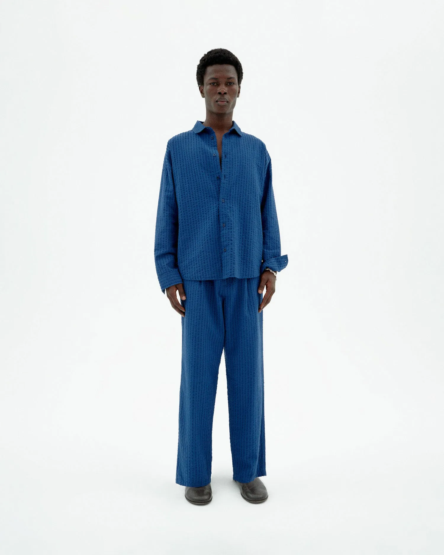 Pantalón loose seersucker azul Luc sold by Thinking Mu product image thumbnail 2