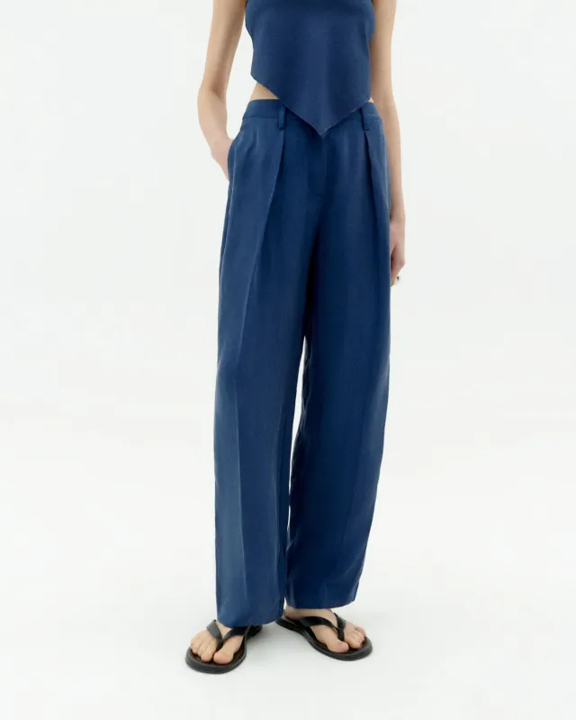 Pantalón relaxed pinza azul Cupro Cirila made by Thinking Mu