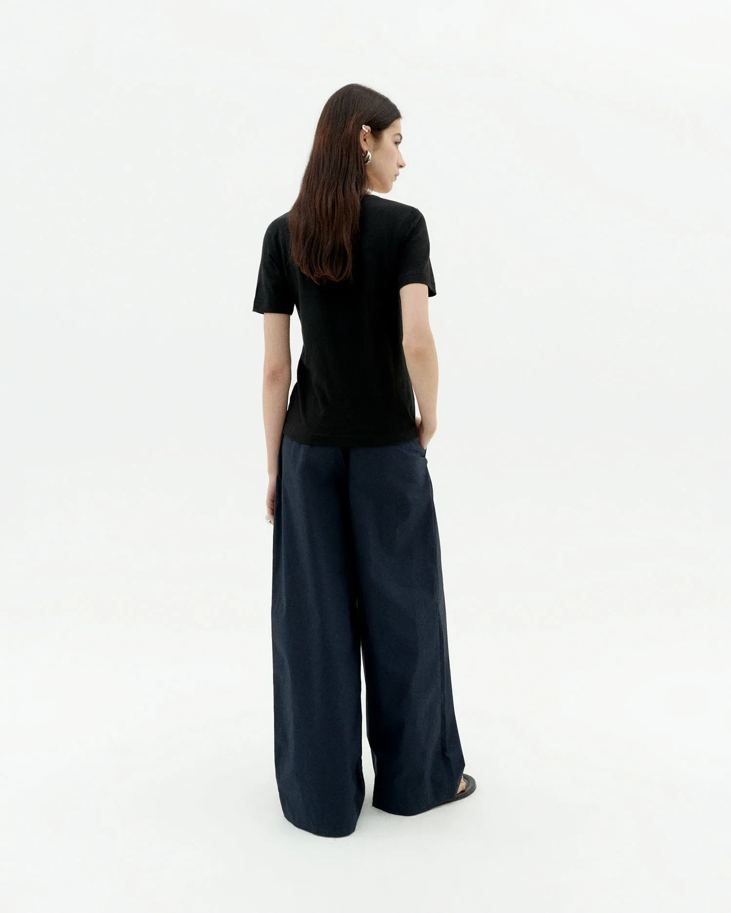 Camiseta negra hemp Cassia sold by Thinking Mu product image thumbnail 4