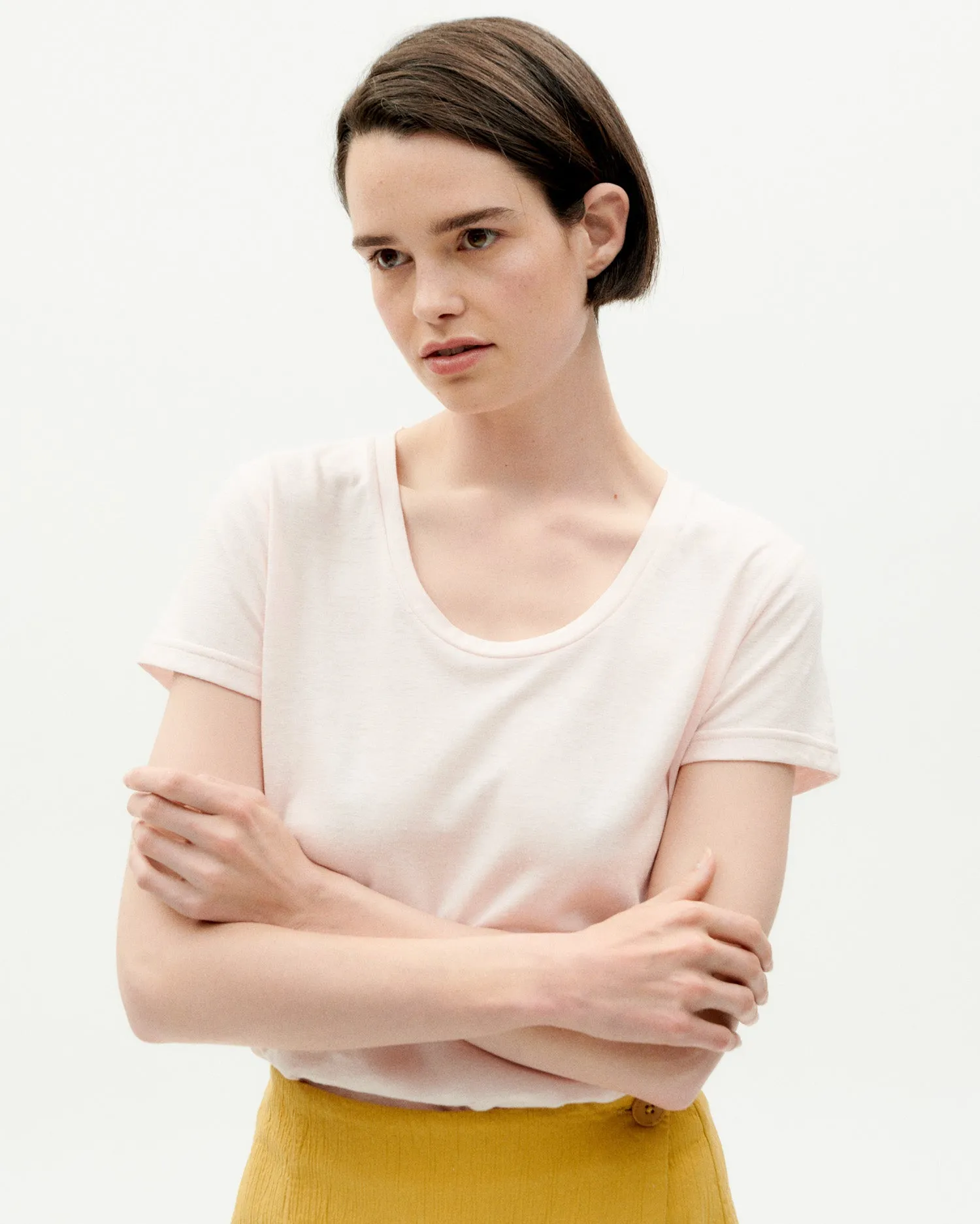 Camiseta ligera rosa claro hemp Regina sold by Thinking Mu product image thumbnail 2