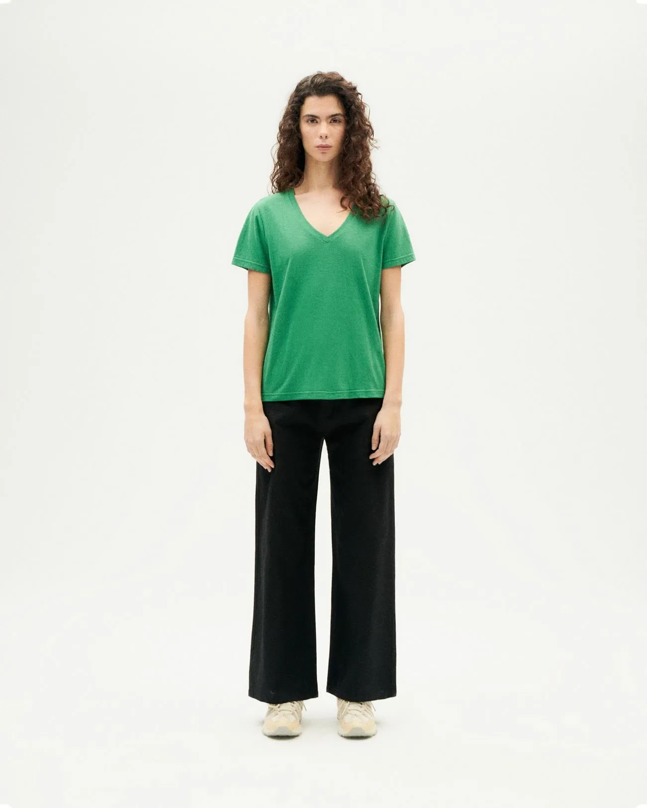 Camiseta ligera verde hemp Clavel sold by Thinking Mu product image thumbnail 3