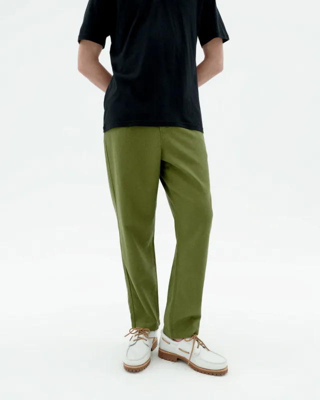 Pantalón relaxed pinza verde hemp Moero sold by Thinking Mu