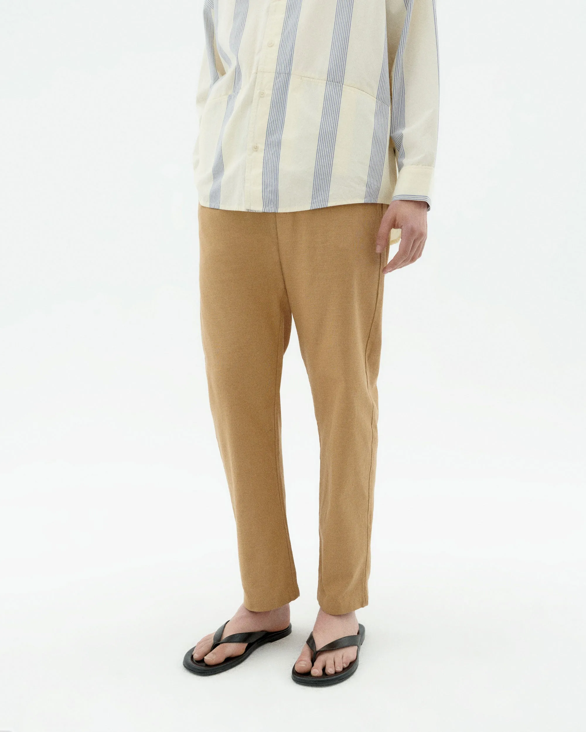 Pantalón recto beige Travel Light sold by Thinking Mu