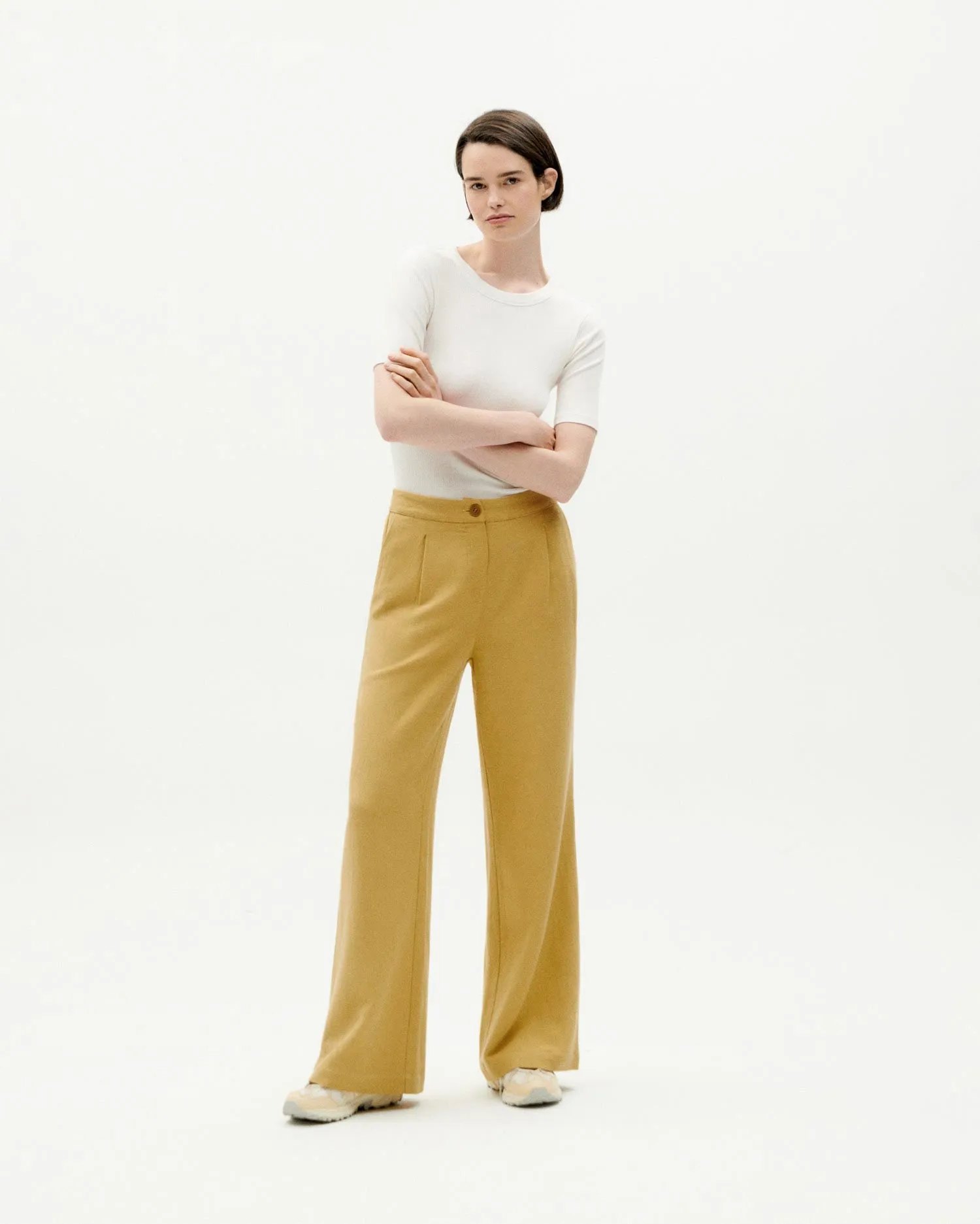 Pantalón amarillo Manolita sold by Thinking Mu product image thumbnail 3
