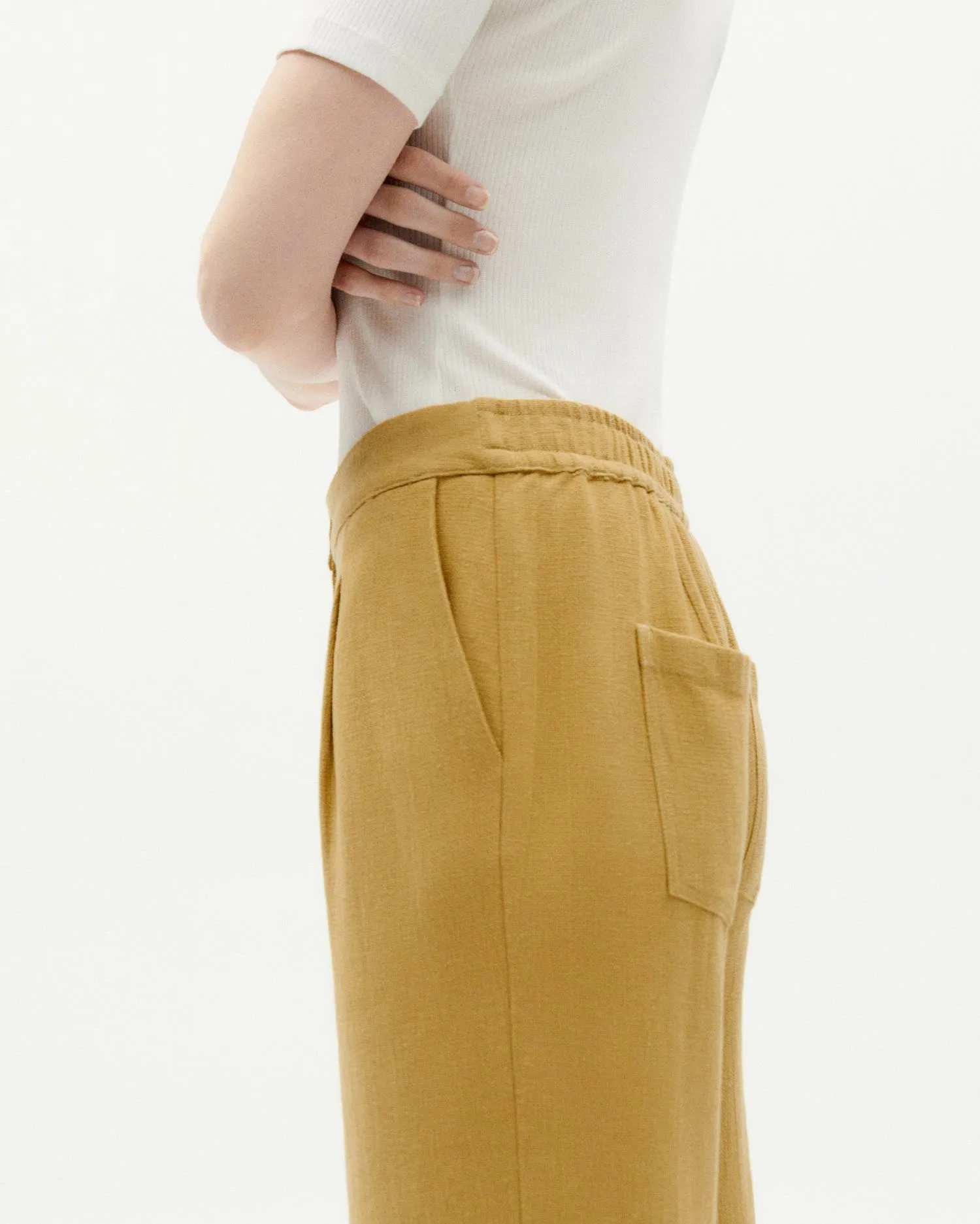 Pantalón amarillo Manolita sold by Thinking Mu product image thumbnail 4