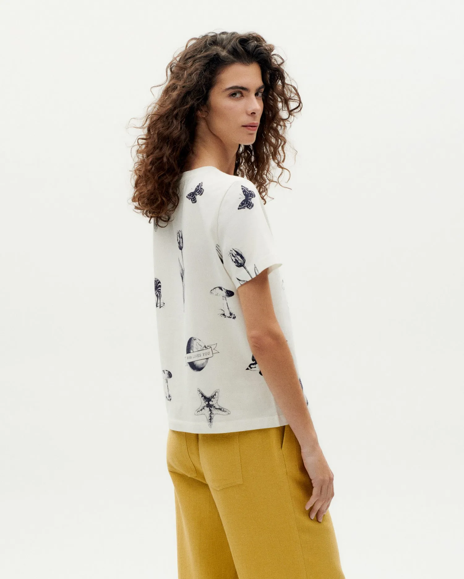 Camiseta blanca mama Ida sold by Thinking Mu product image thumbnail 5