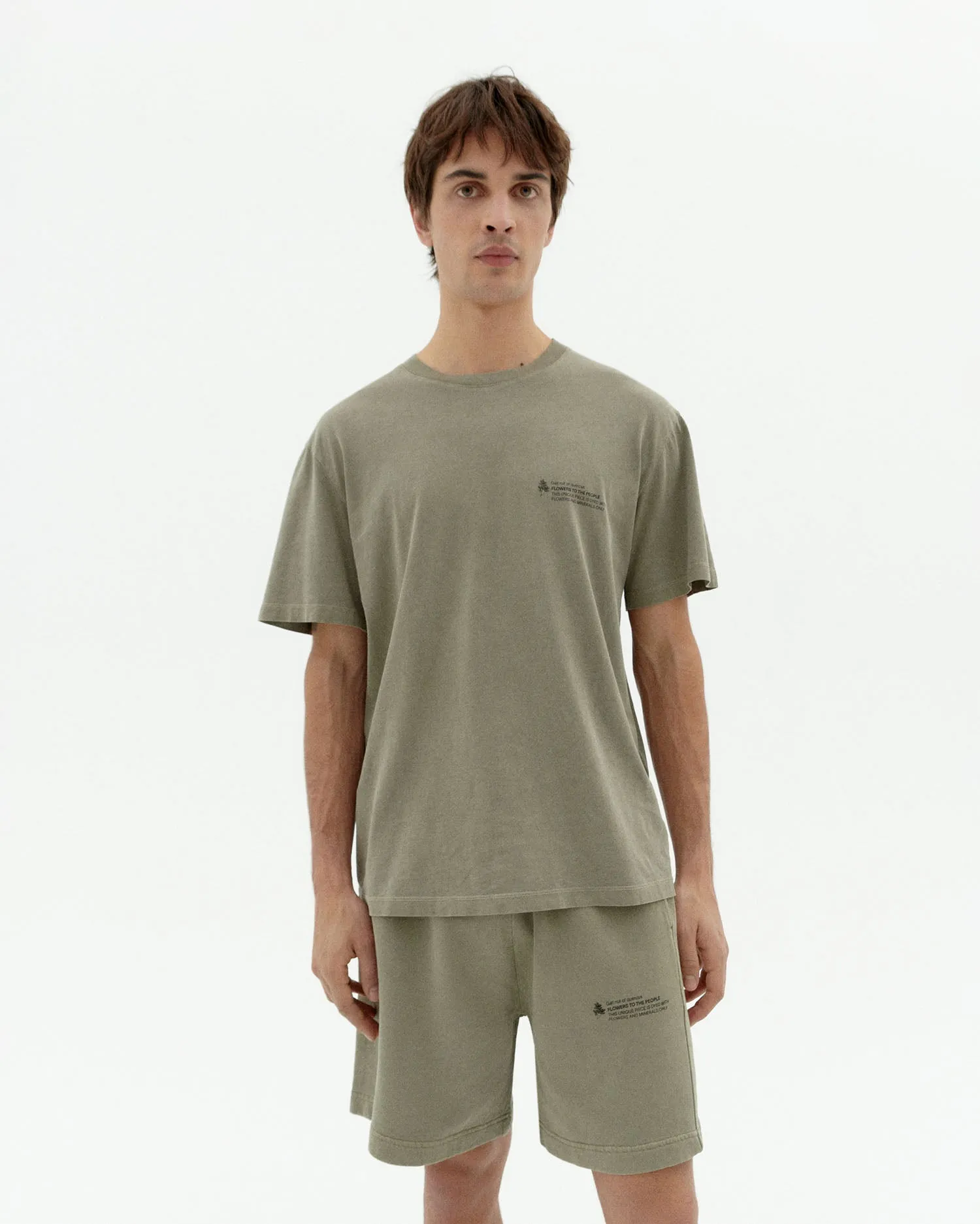 Camiseta unisex nut tinte natural sold by Thinking Mu