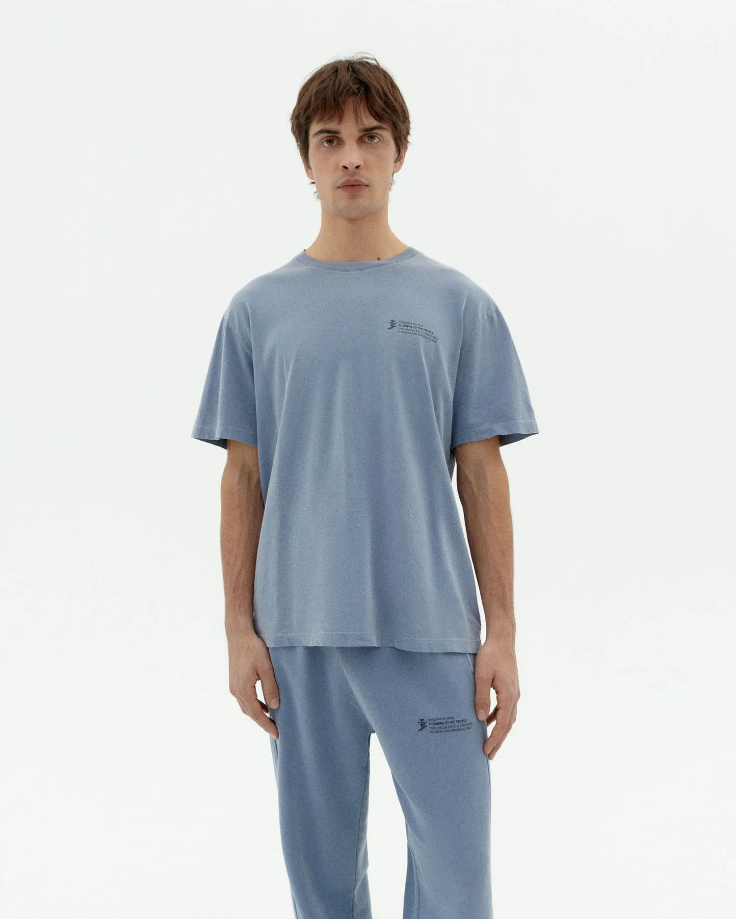 Camiseta unisex indigo tinte natural sold by Thinking Mu