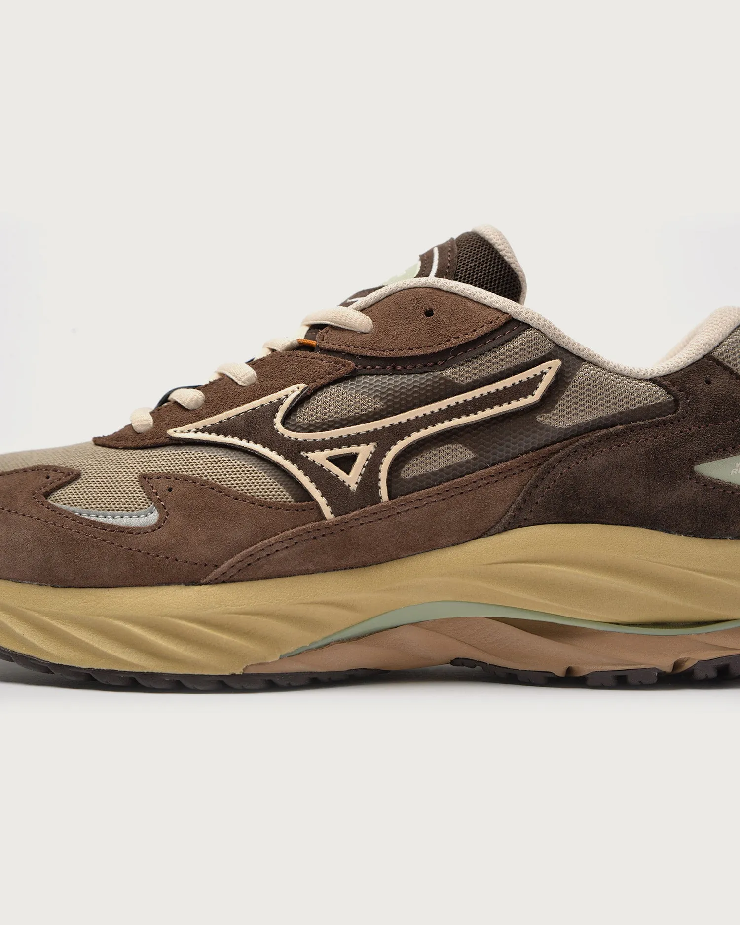 Zapatillas marrones Wave Rider B sold by Thinking Mu product image thumbnail 2