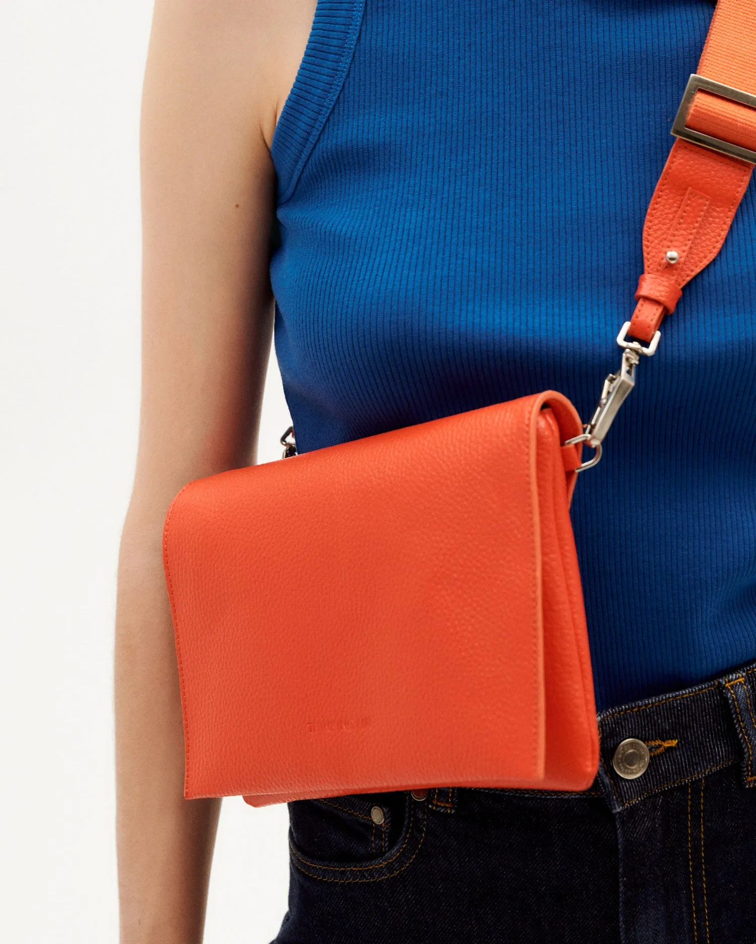 Bolso rojo Nara Ecopiel sold by Thinking Mu product image thumbnail 2