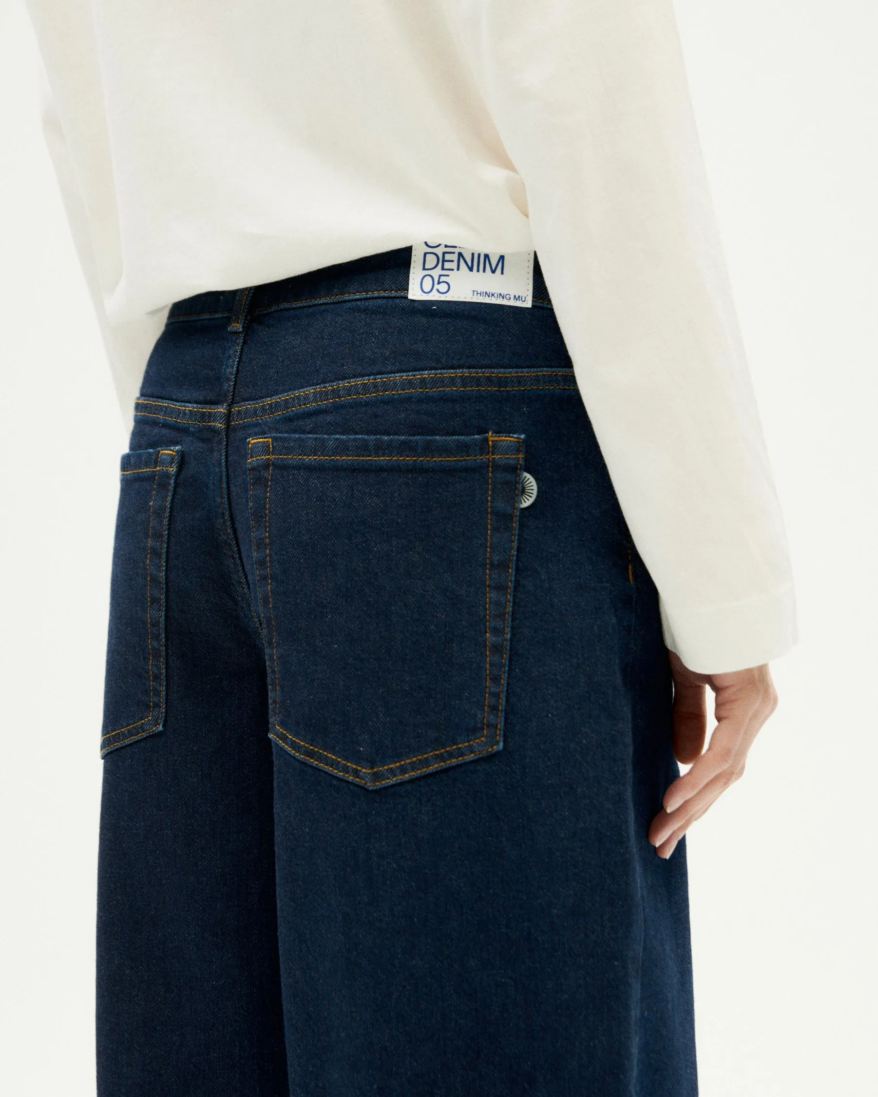 Jeans wide leg dark navy Hedda sold by Thinking Mu product image thumbnail 5