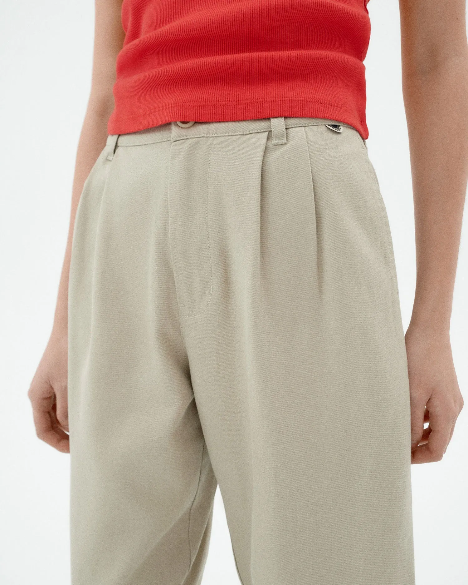Pantalón carrot beige hemp Rina sold by Thinking Mu product image thumbnail 3