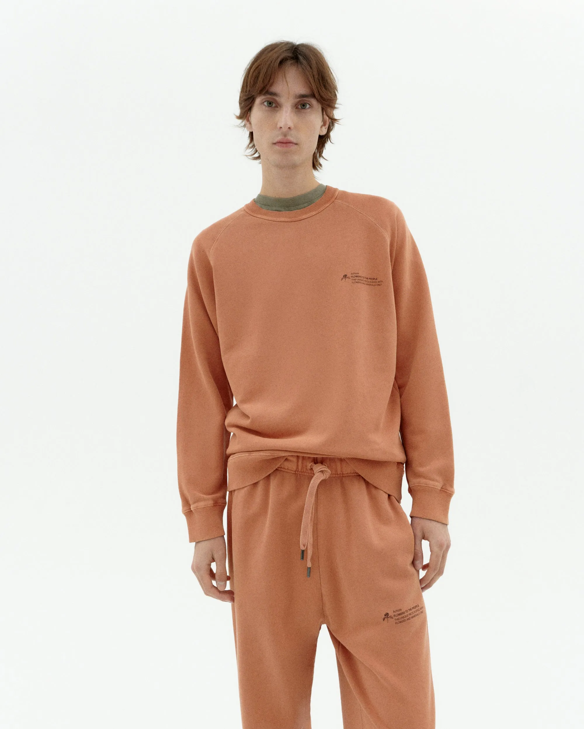 Sudadera unisex achiote tinte natural sold by Thinking Mu