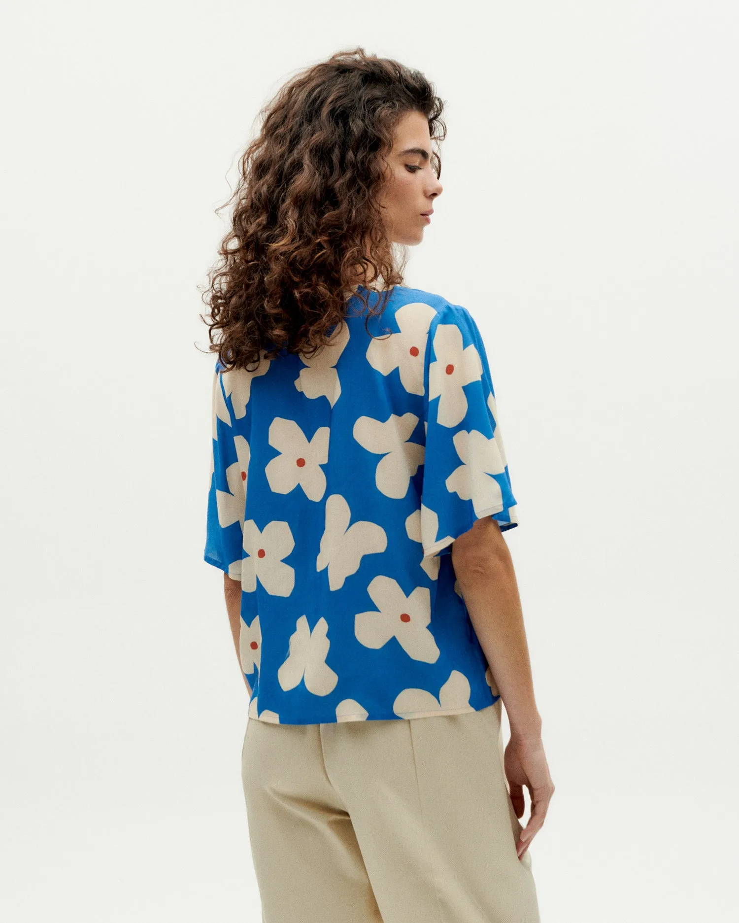 Blusa azul flores butterfly Libelula sold by Thinking Mu product image thumbnail 5
