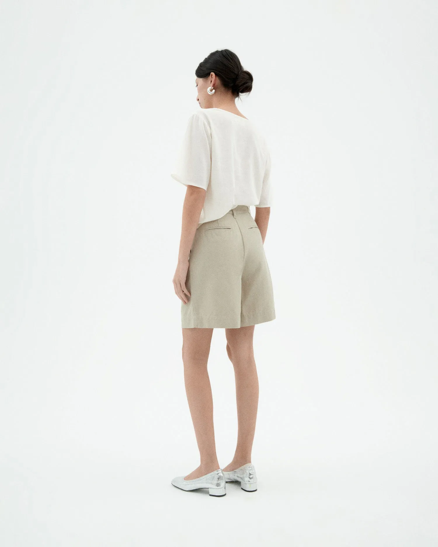 Bermuda pinzas beige hemp Lia sold by Thinking Mu product image thumbnail 4