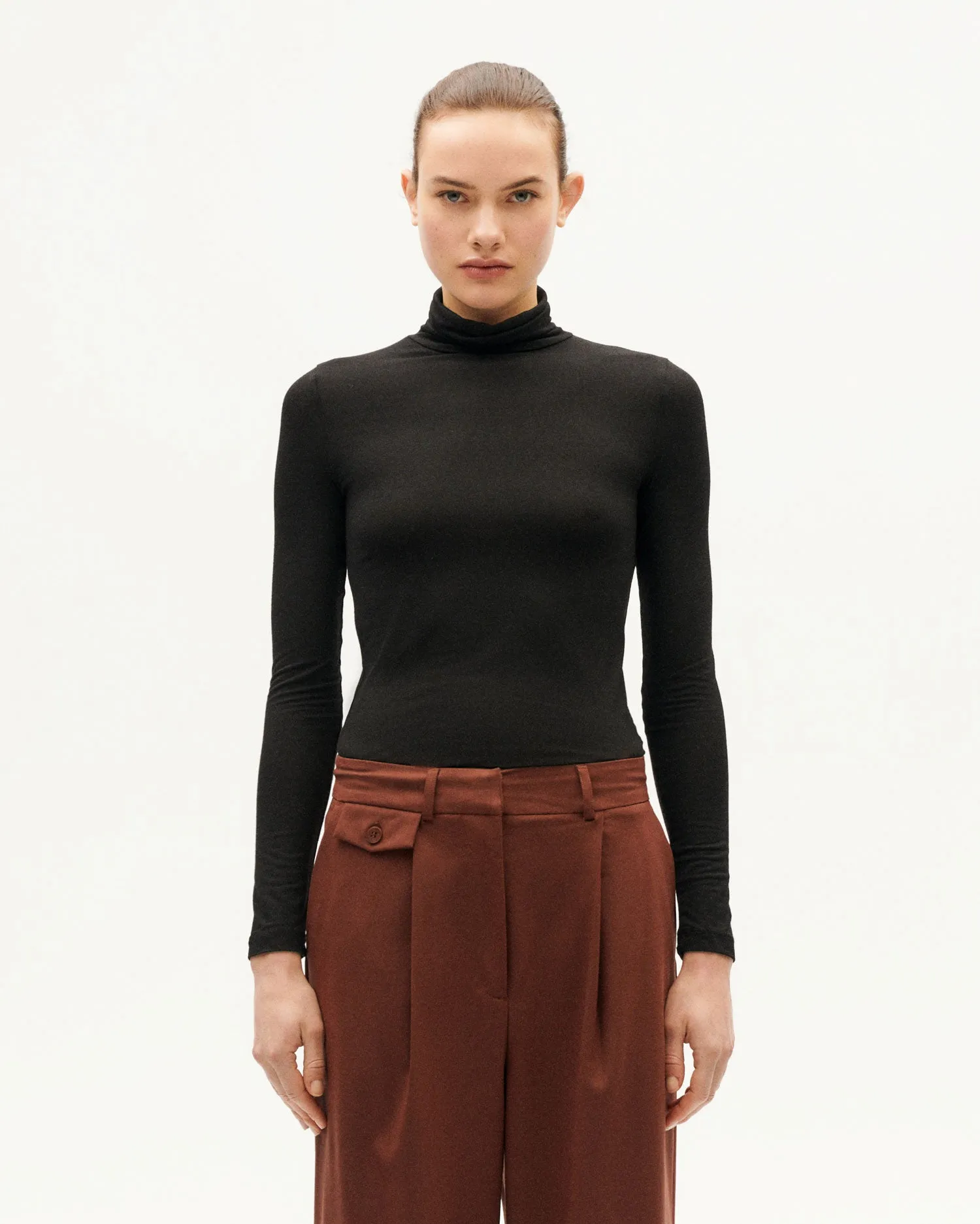 Top negro cashmere Noe sold by Thinking Mu product image thumbnail 2