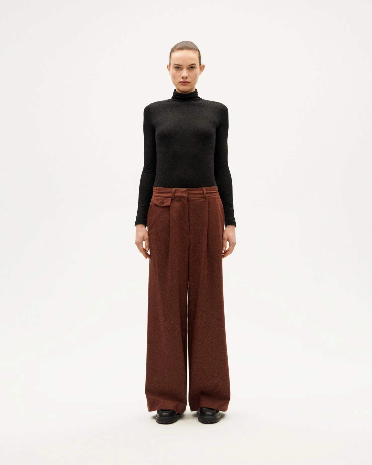 Top negro cashmere Noe sold by Thinking Mu product image thumbnail 3