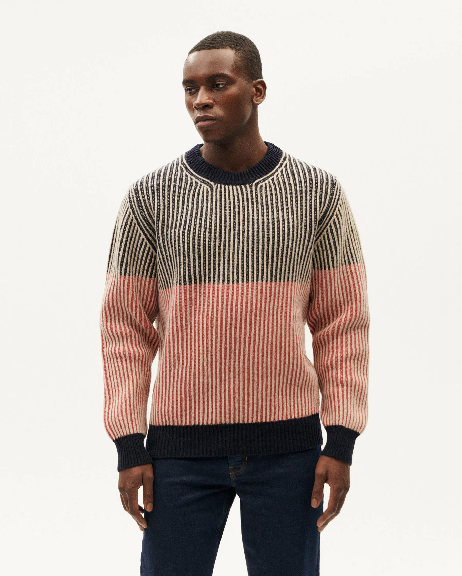 Jersey rojo lana Guiu sold by Thinking Mu