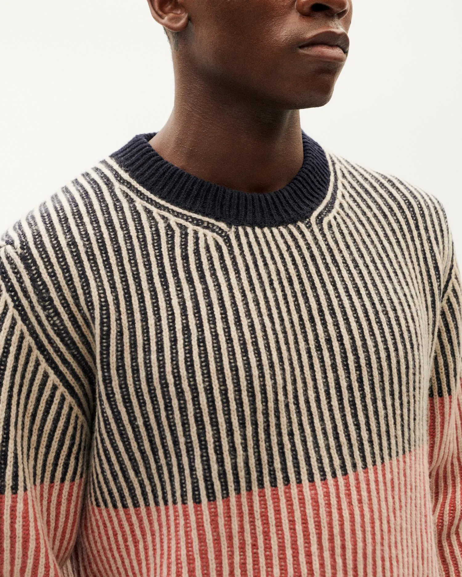 Jersey rojo lana Guiu sold by Thinking Mu product image thumbnail 3